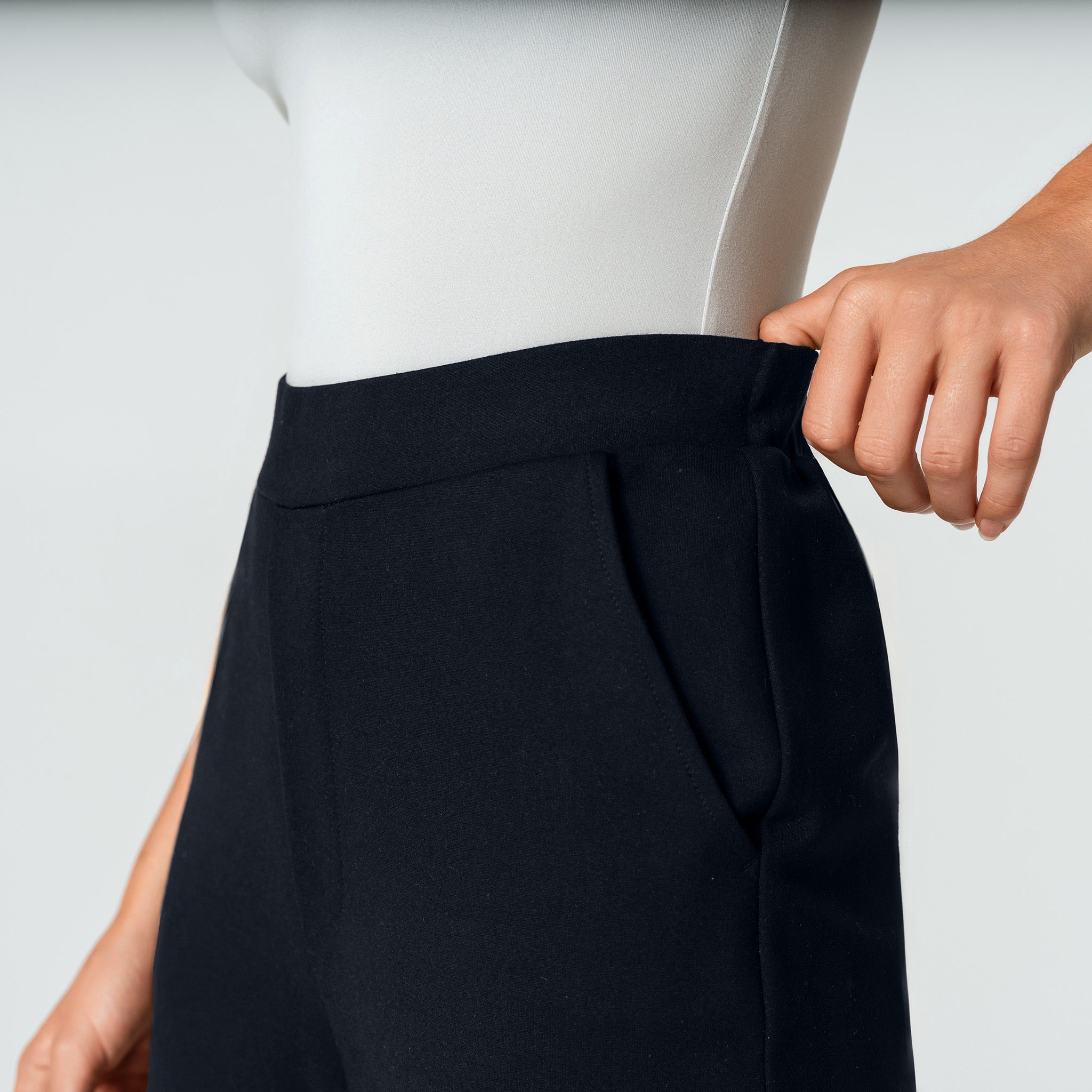 Tailored Slim Trouser - Ninepine