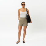 Light Ponte Shorts - Ninepine