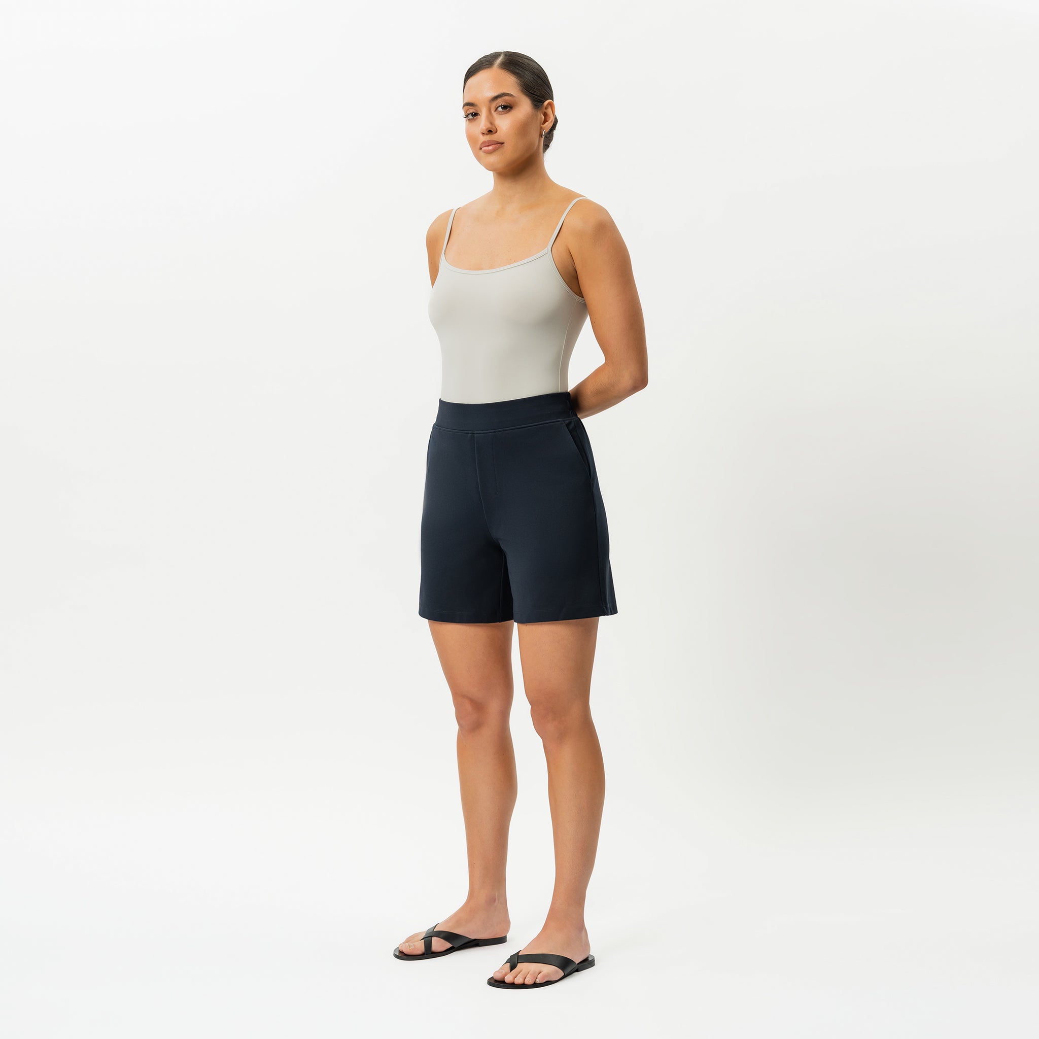 Light Ponte Shorts - Ninepine