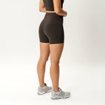 Asana Biker Short (10 cm Innennaht) – Ninepine