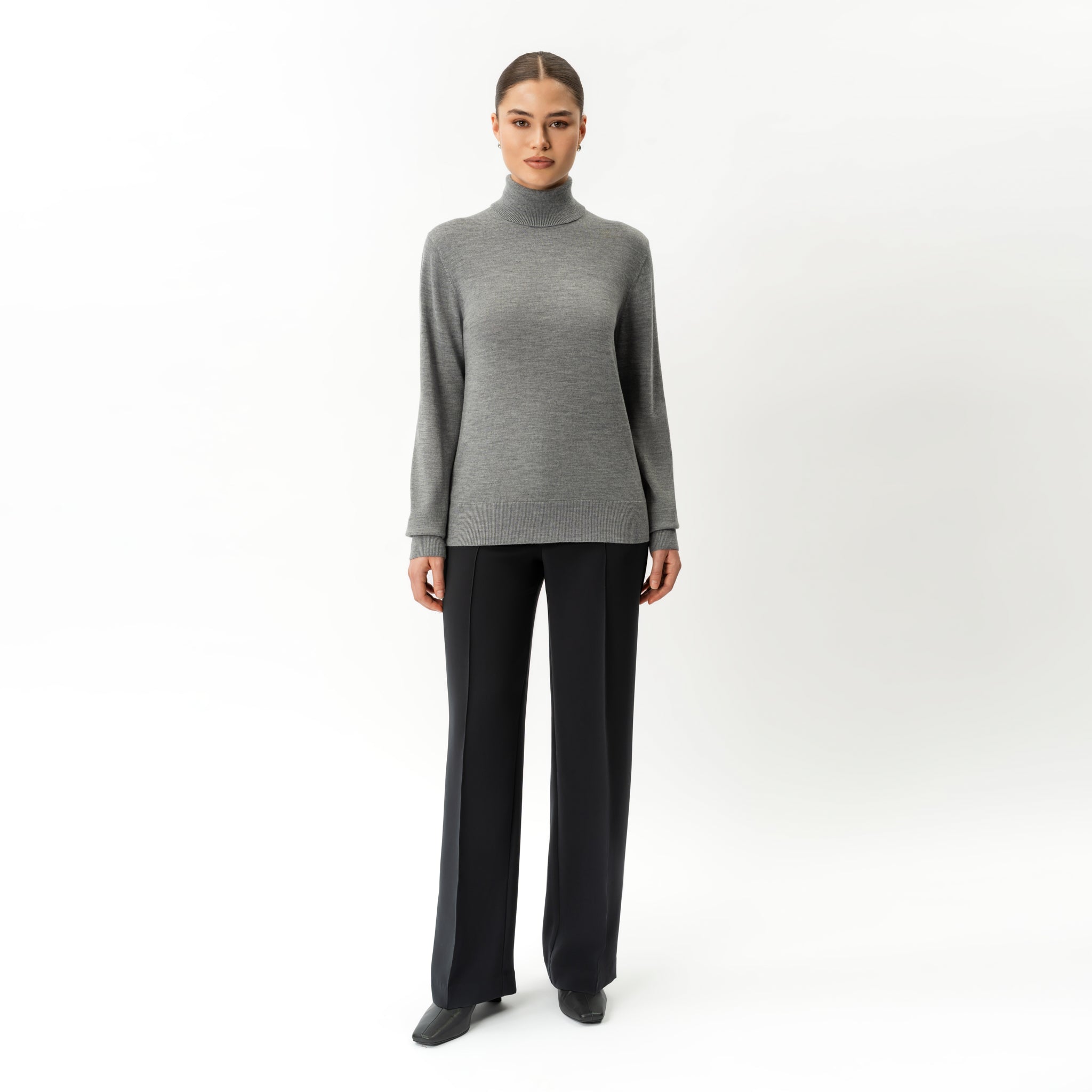 Merino Wool Relaxed Turtleneck - Ninepine