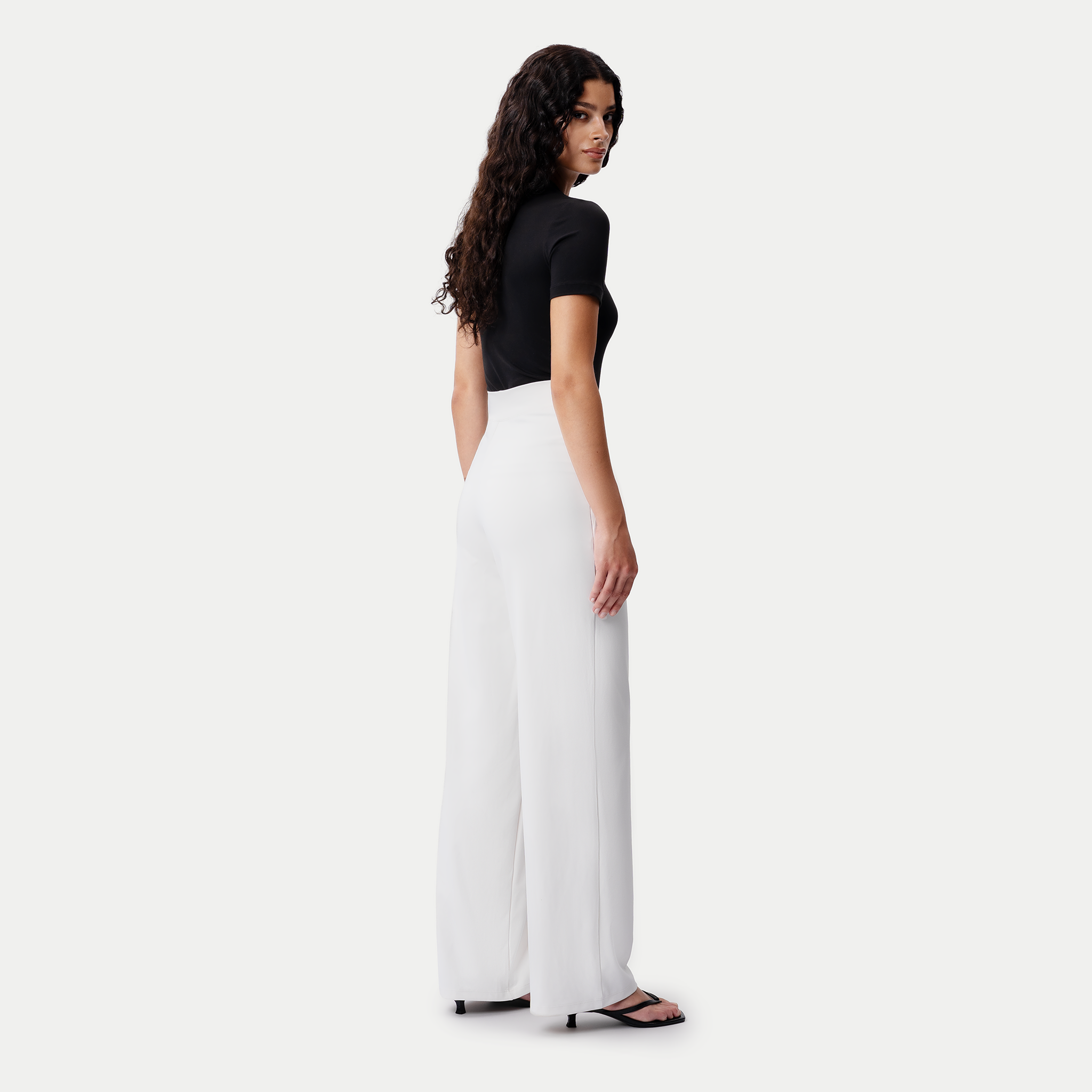 Height: 172 cm | Length: 32" | Size: XS / Height: 5'8" | Length: 32" | Size: XS