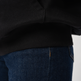 Entspannter Serif-Hoodie