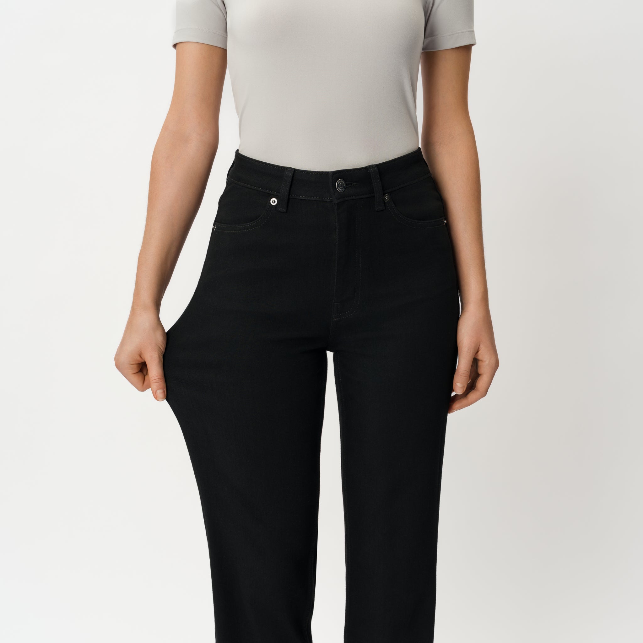 Klassische Straight ComfortDenim™ Jeans – Ninepine