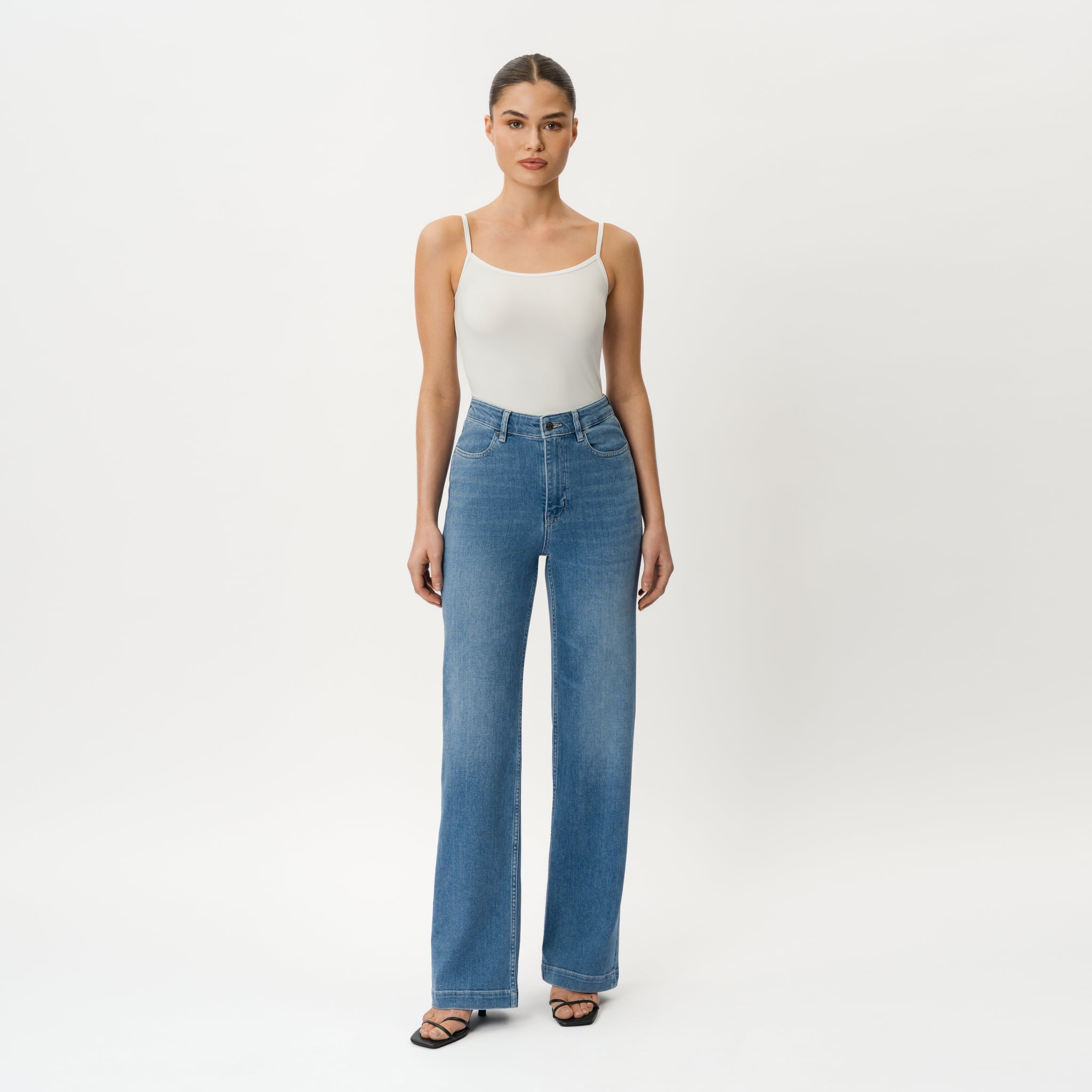 Summer ComfortDenim™ Jeans - Ninepine