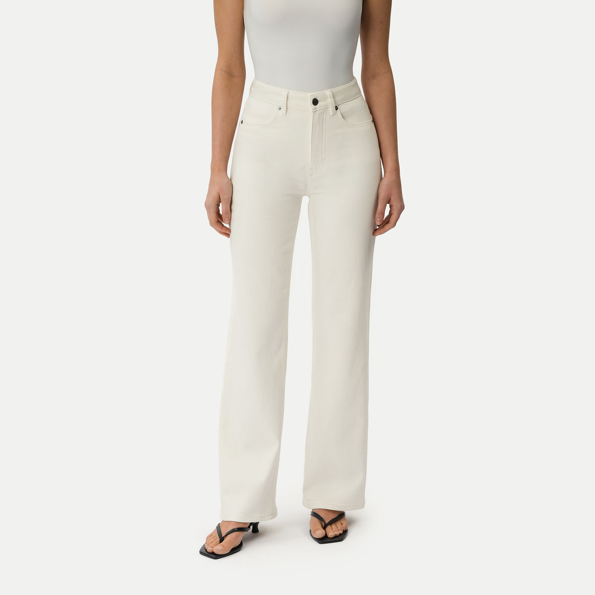 Relaxed ComfortDenim™ Jeans | Ninepine
