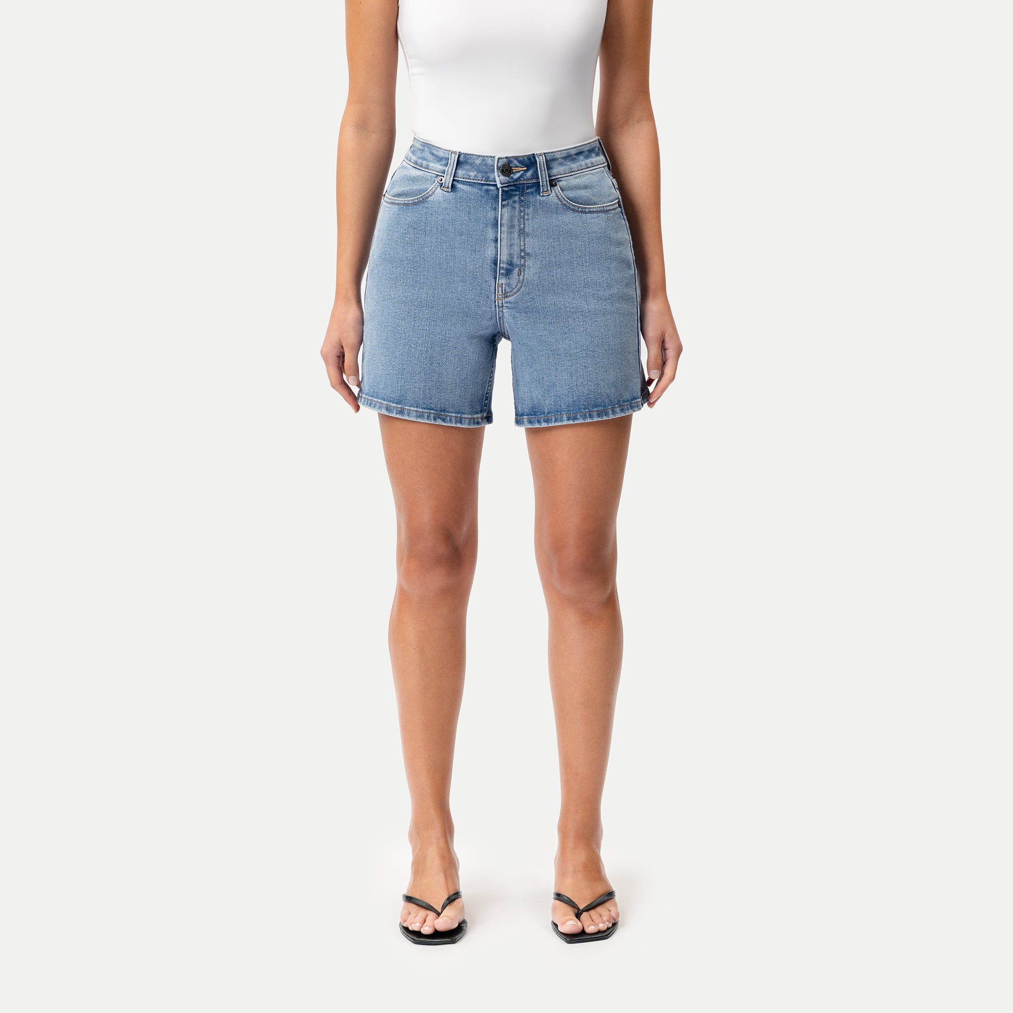 Elastische ComfortDenim™-Shorts – Ninepine