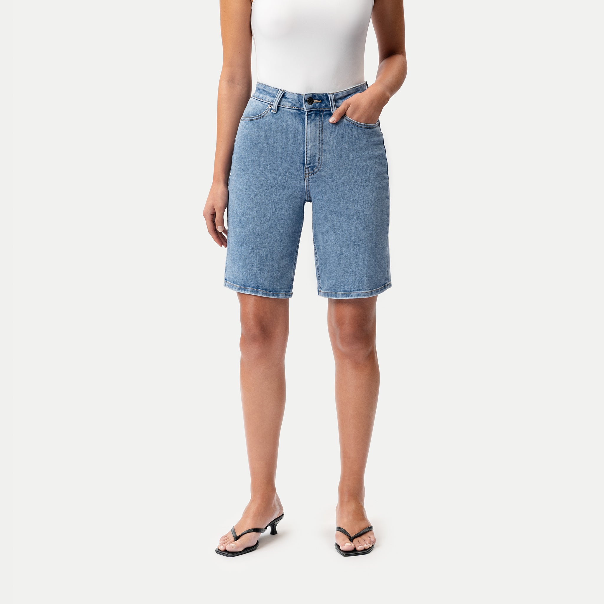 Elastische ComfortDenim™-Shorts – Ninepine