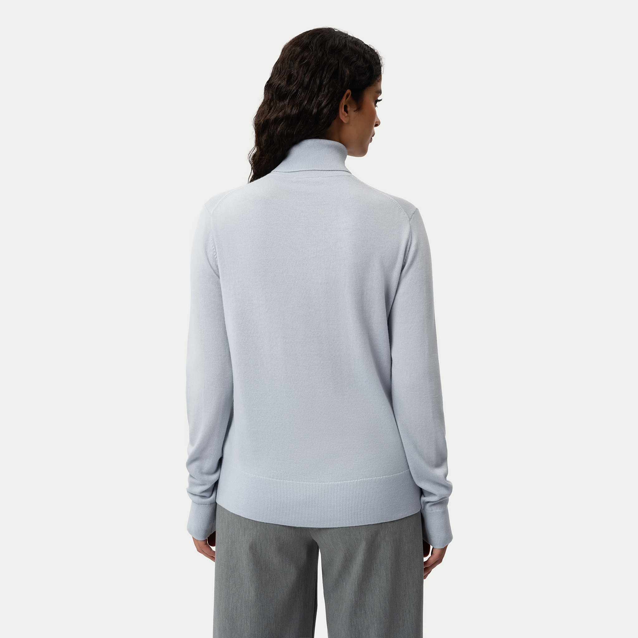 Merino Wool Relaxed Turtleneck - Ninepine