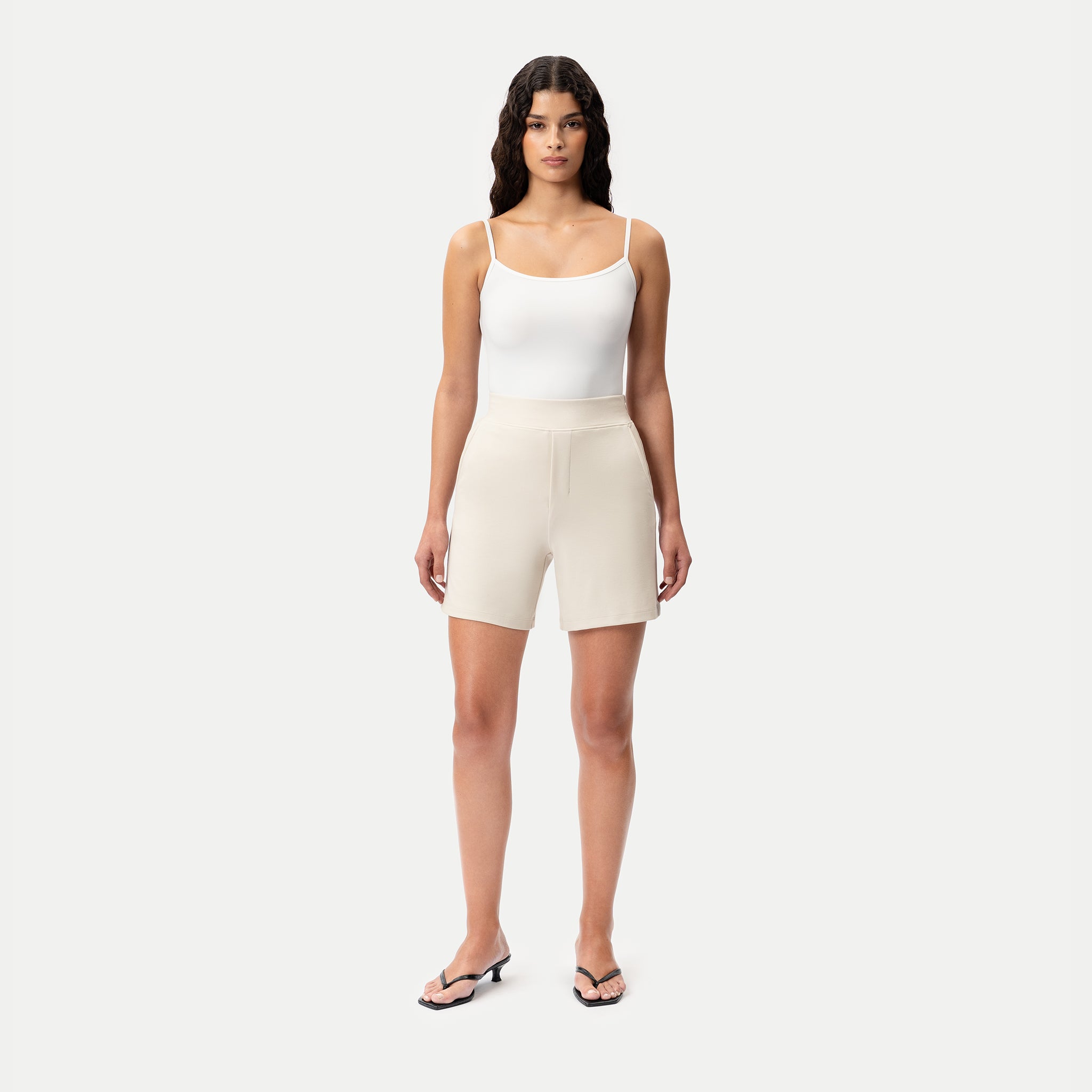 Leichte Ponte-Shorts – Ninepine