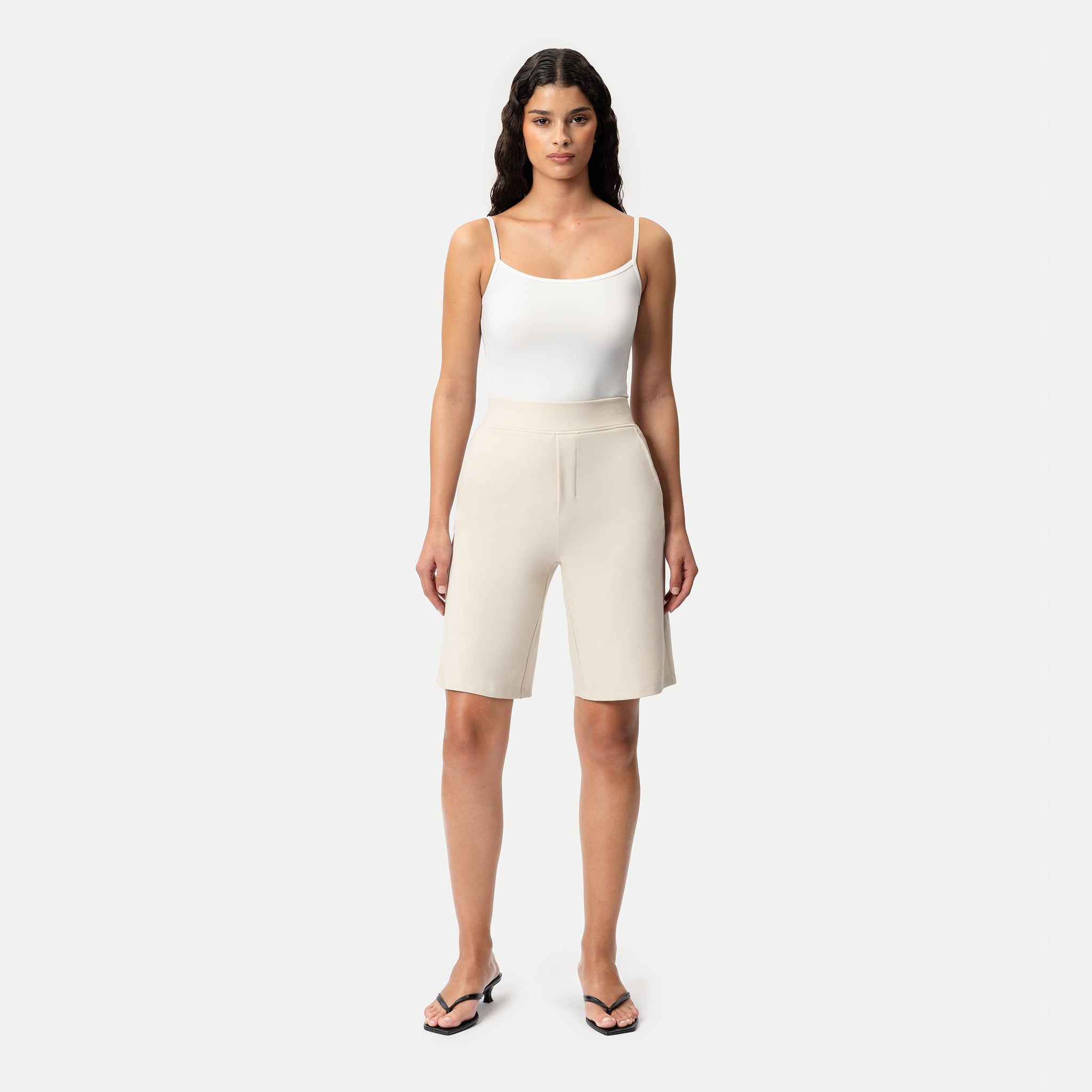 Leichte Ponte-Shorts – Ninepine