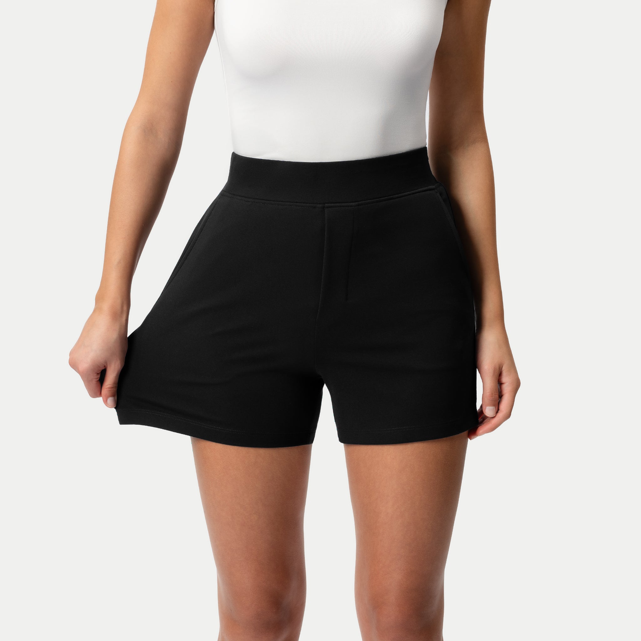 Leichte Ponte-Shorts – Ninepine