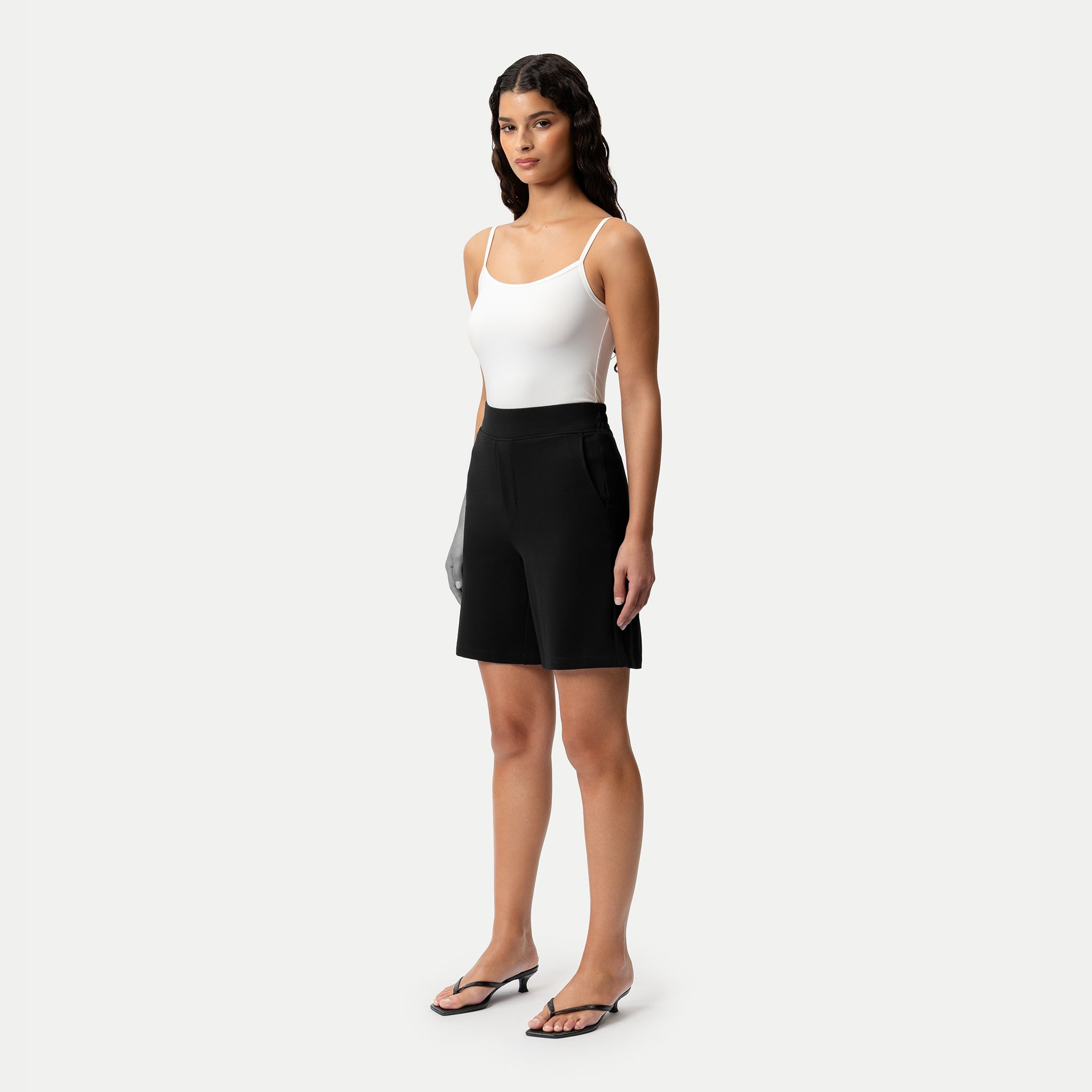 Leichte Ponte-Shorts – Ninepine