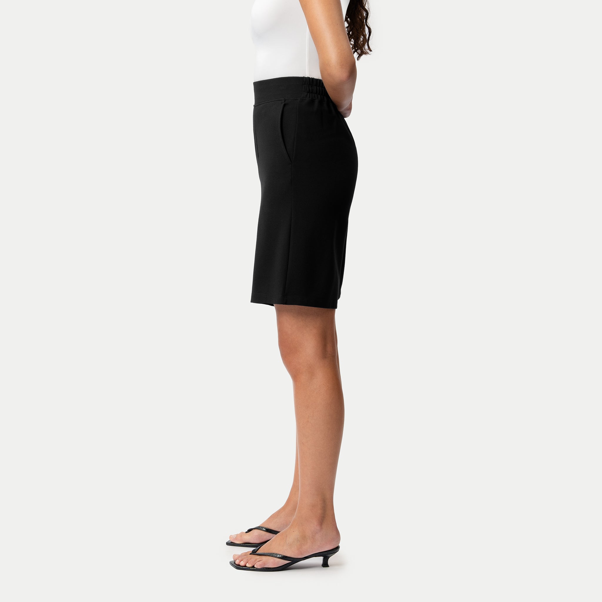 Leichte Ponte-Shorts – Ninepine