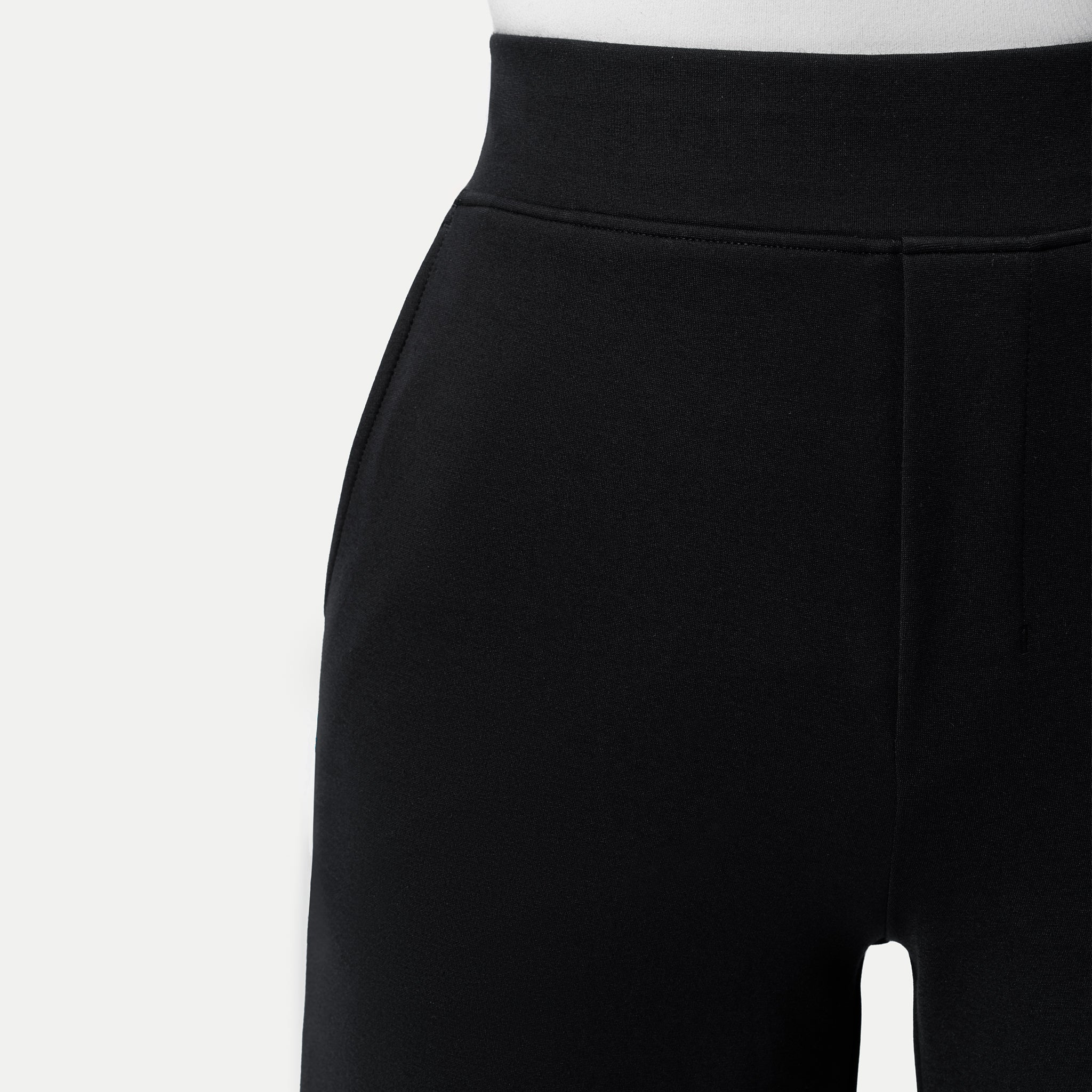 Leichte Ponte-Shorts – Ninepine