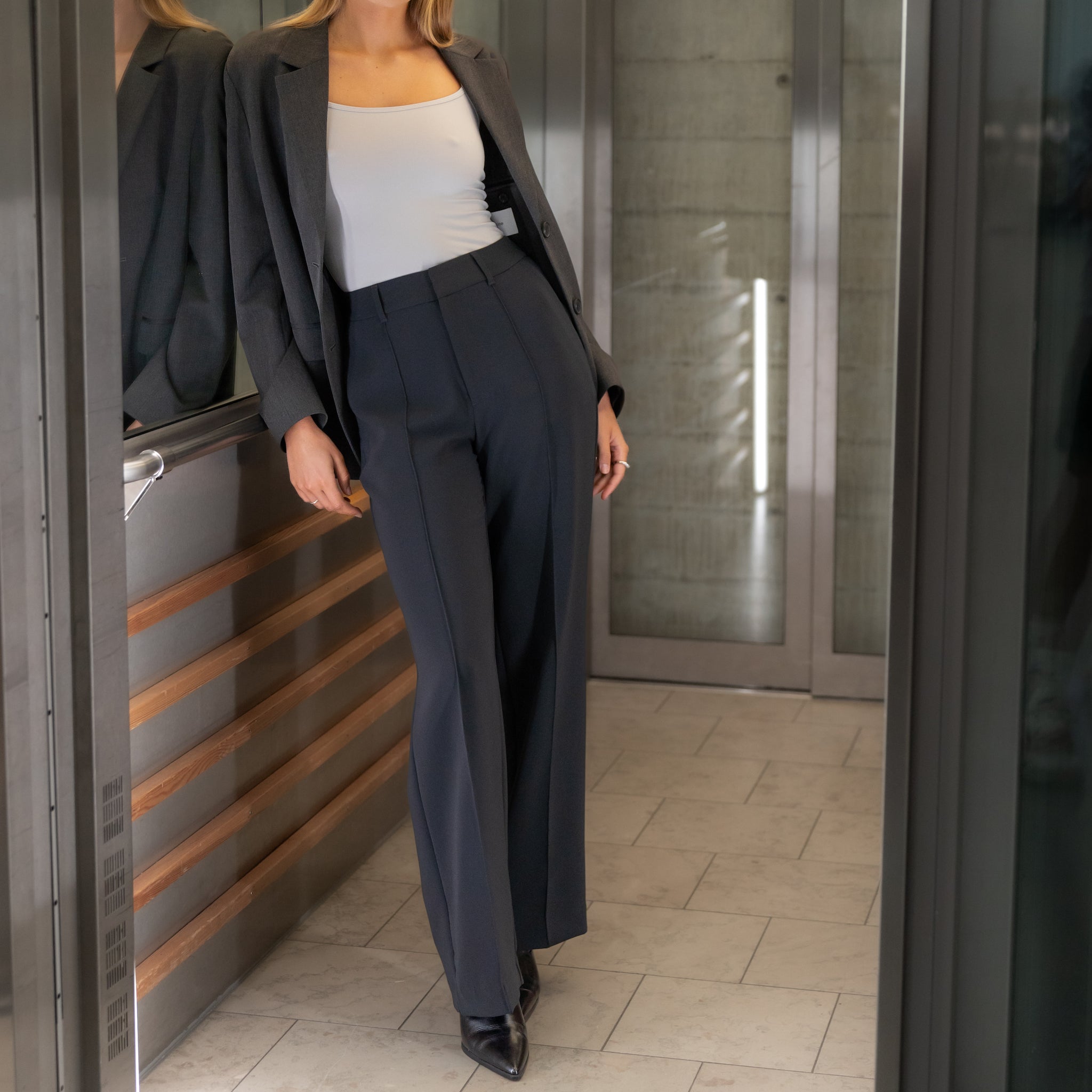 Comfortable Office Pants for Women | Ninepine