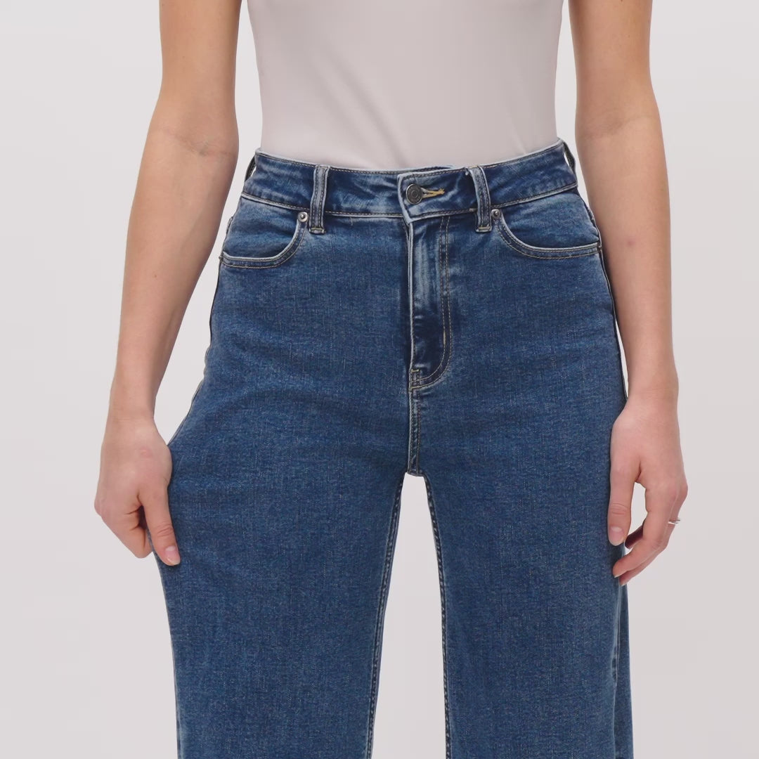 Relaxed ComfortDenim™ Jeans