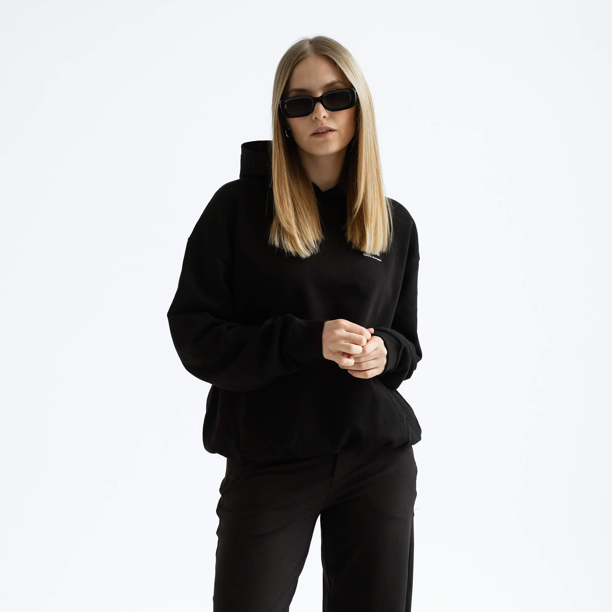 Entspannter Serif-Hoodie – Ninepine