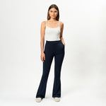 Asana Bootcut-Hose – Ninepine