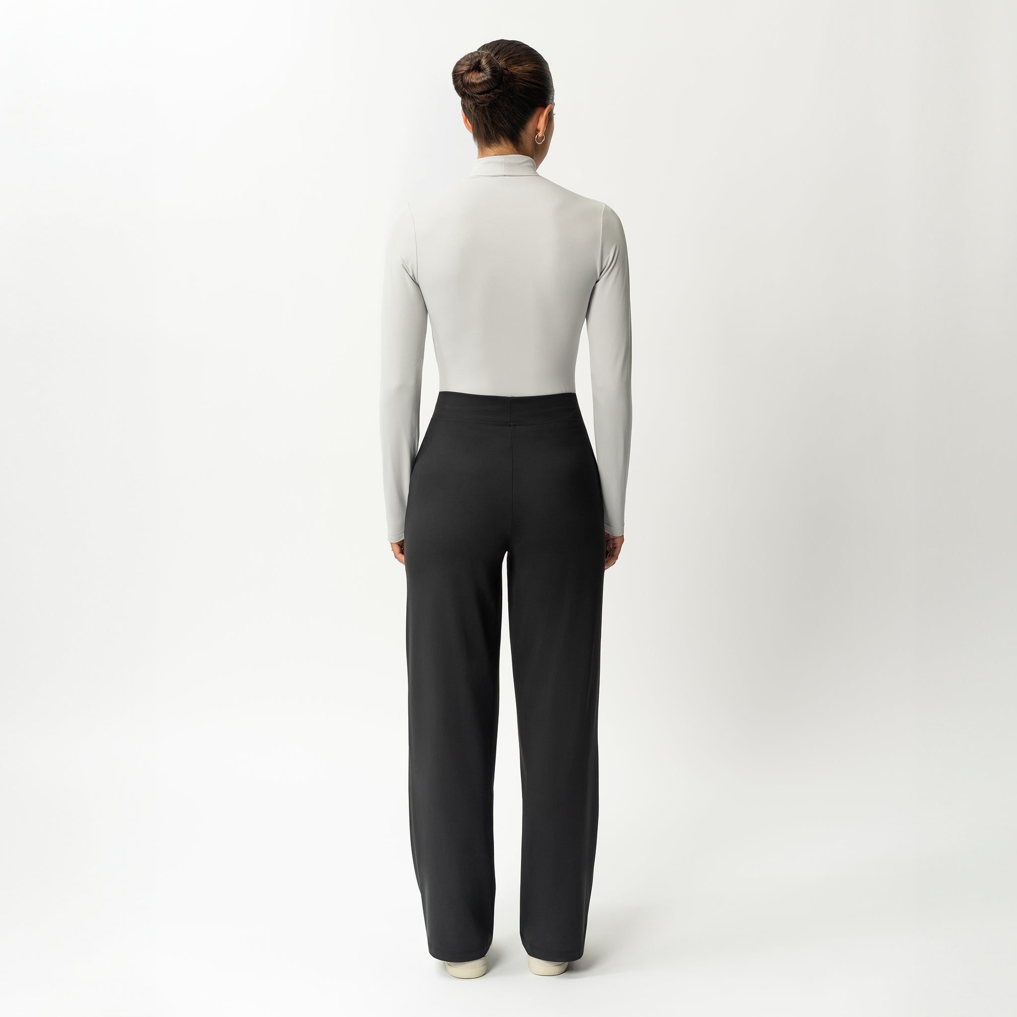 Weicher Rollkragenpullover mit langen Ärmeln – Ninepine