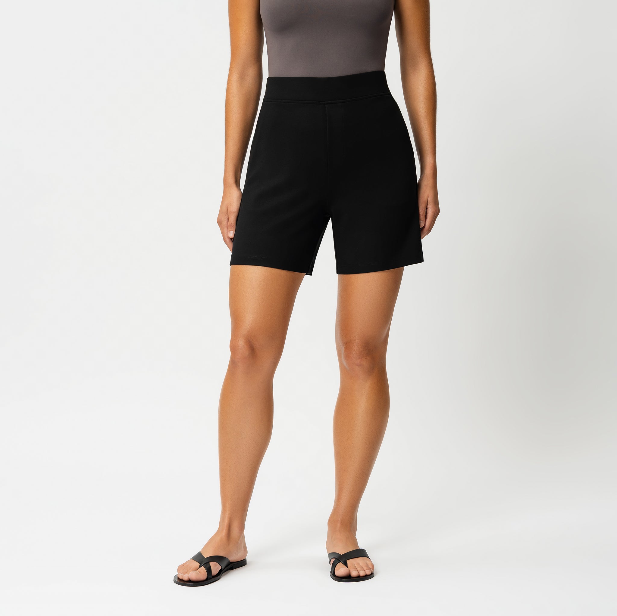 Leichte Ponte-Shorts – Ninepine