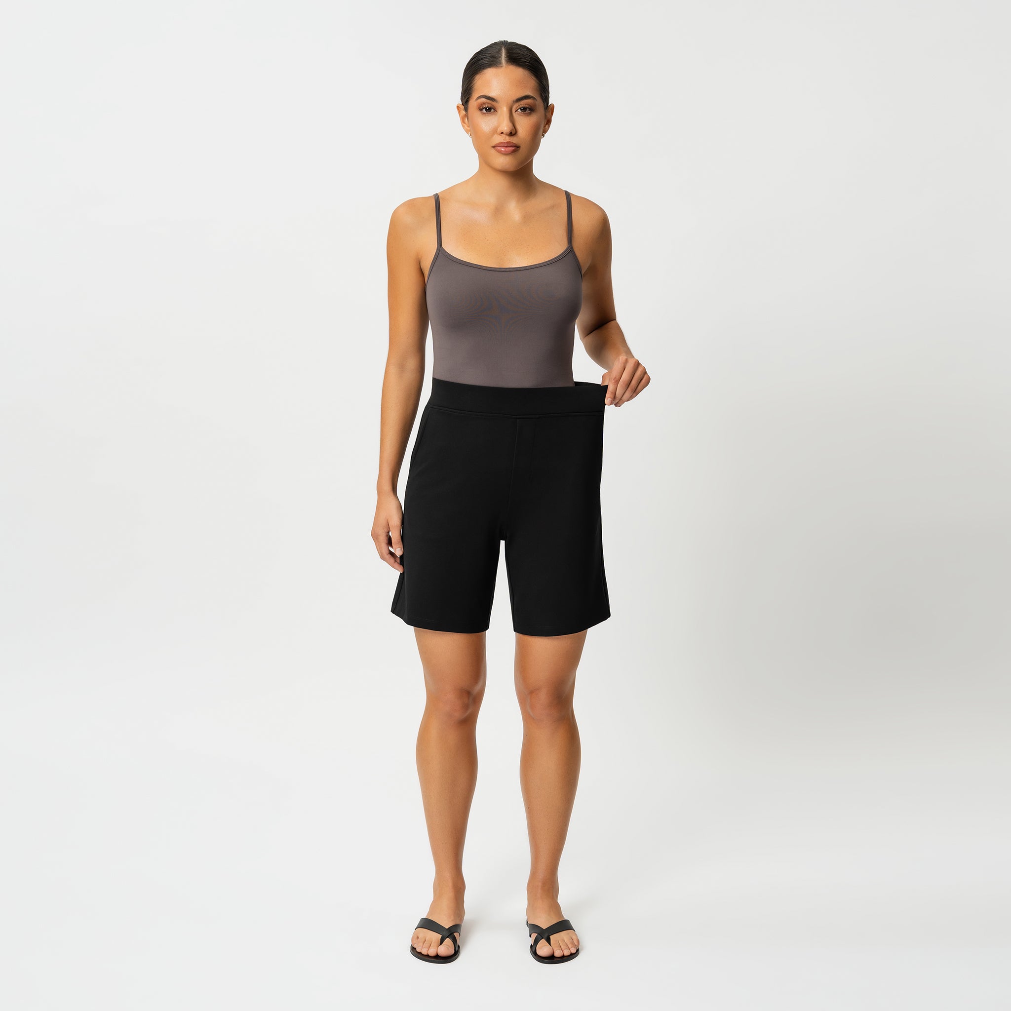 Leichte Ponte-Shorts – Ninepine