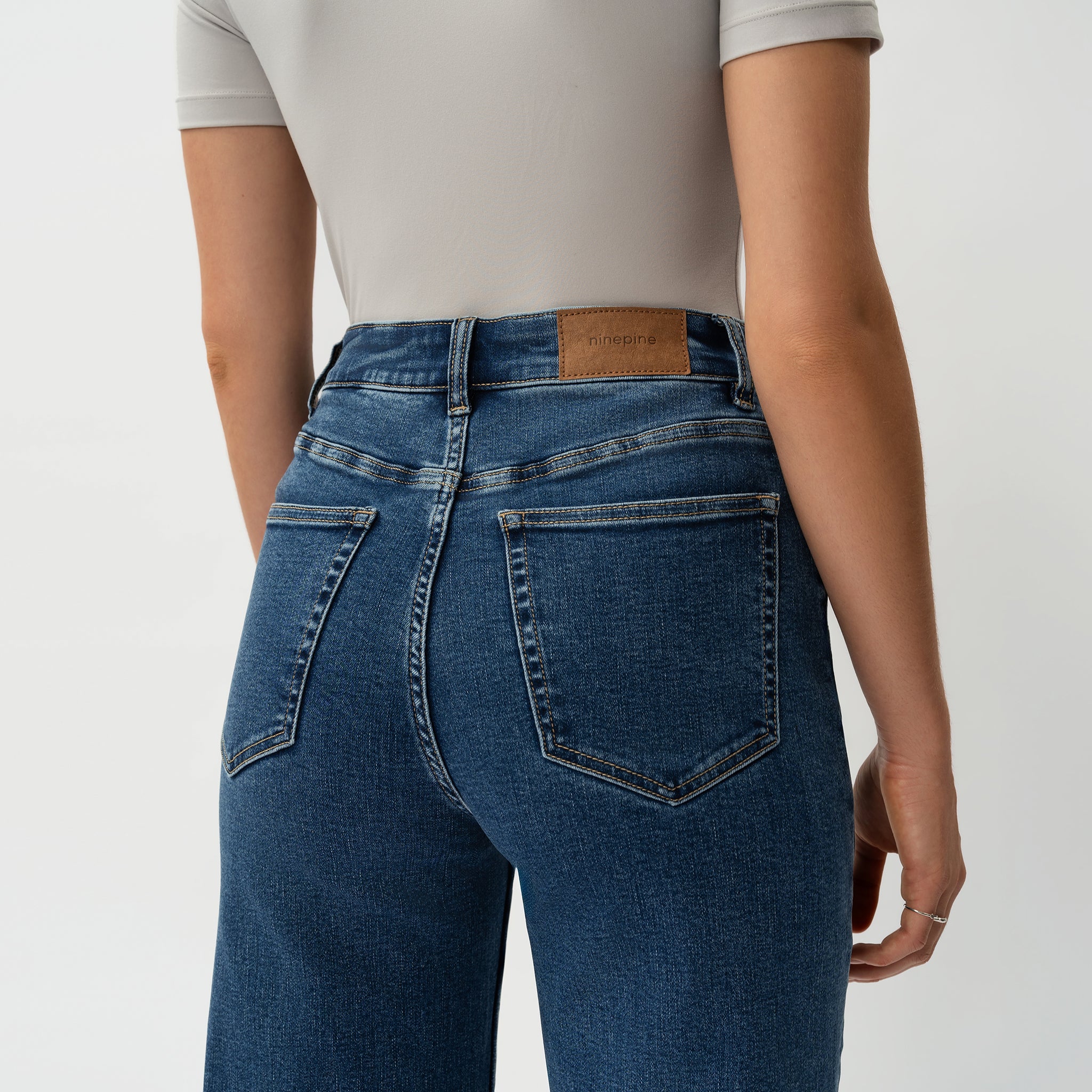Entspannte ComfortDenim™ Jeans – Ninepine