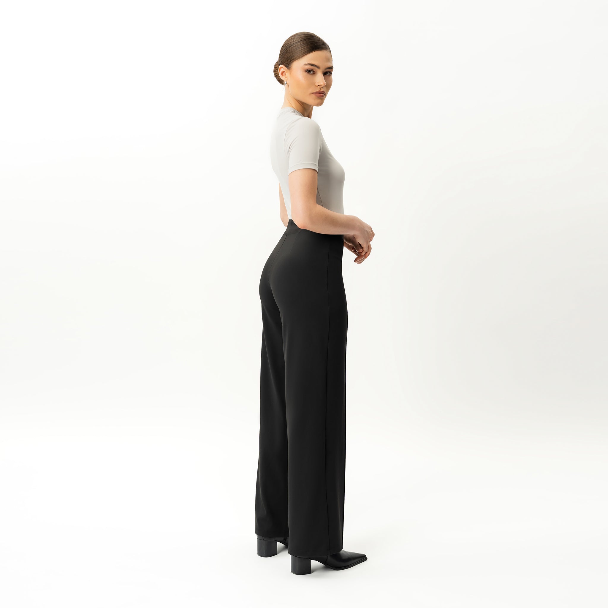 Asana Relaxed Front Crease Pant – Ninepine