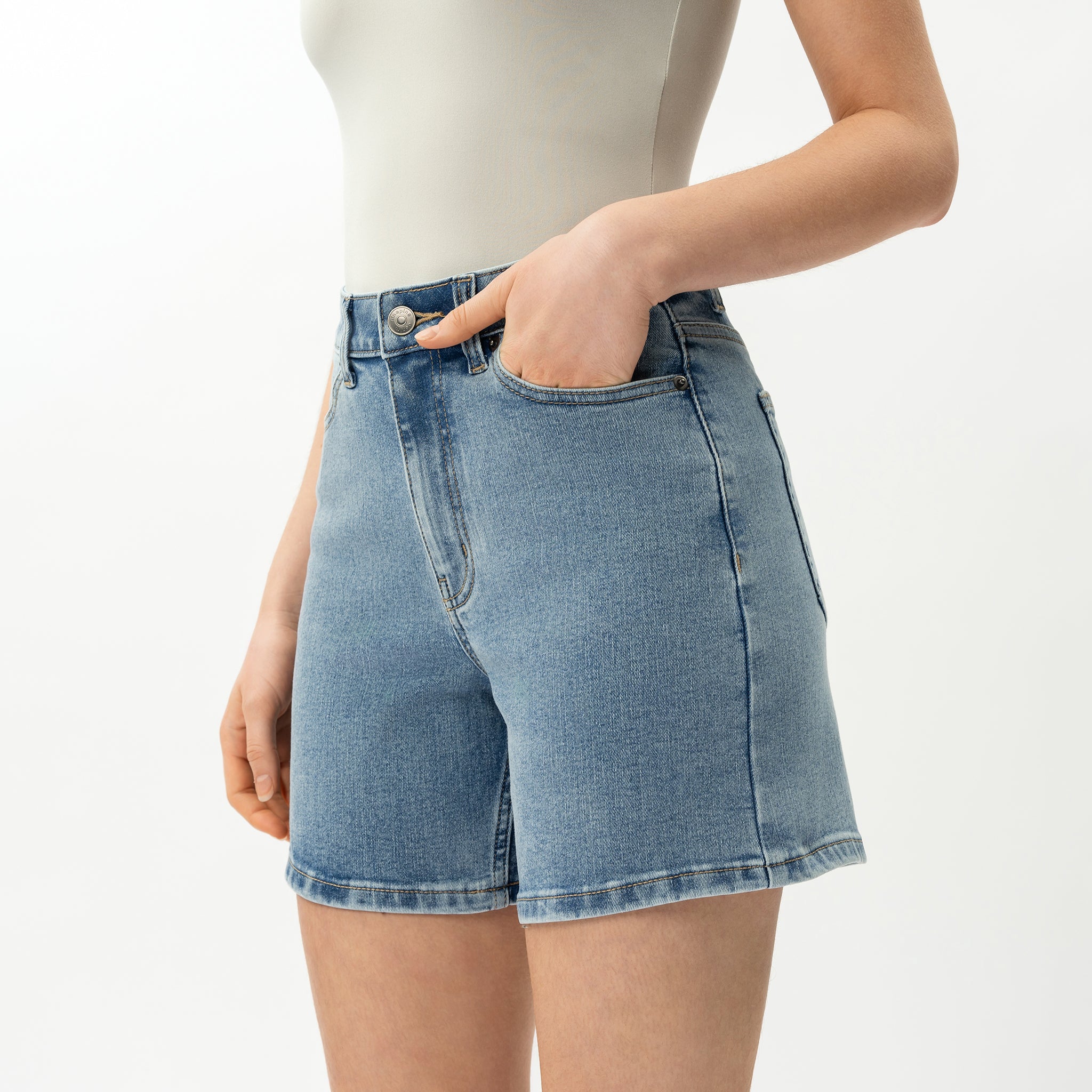 Elastische ComfortDenim™-Shorts – Ninepine