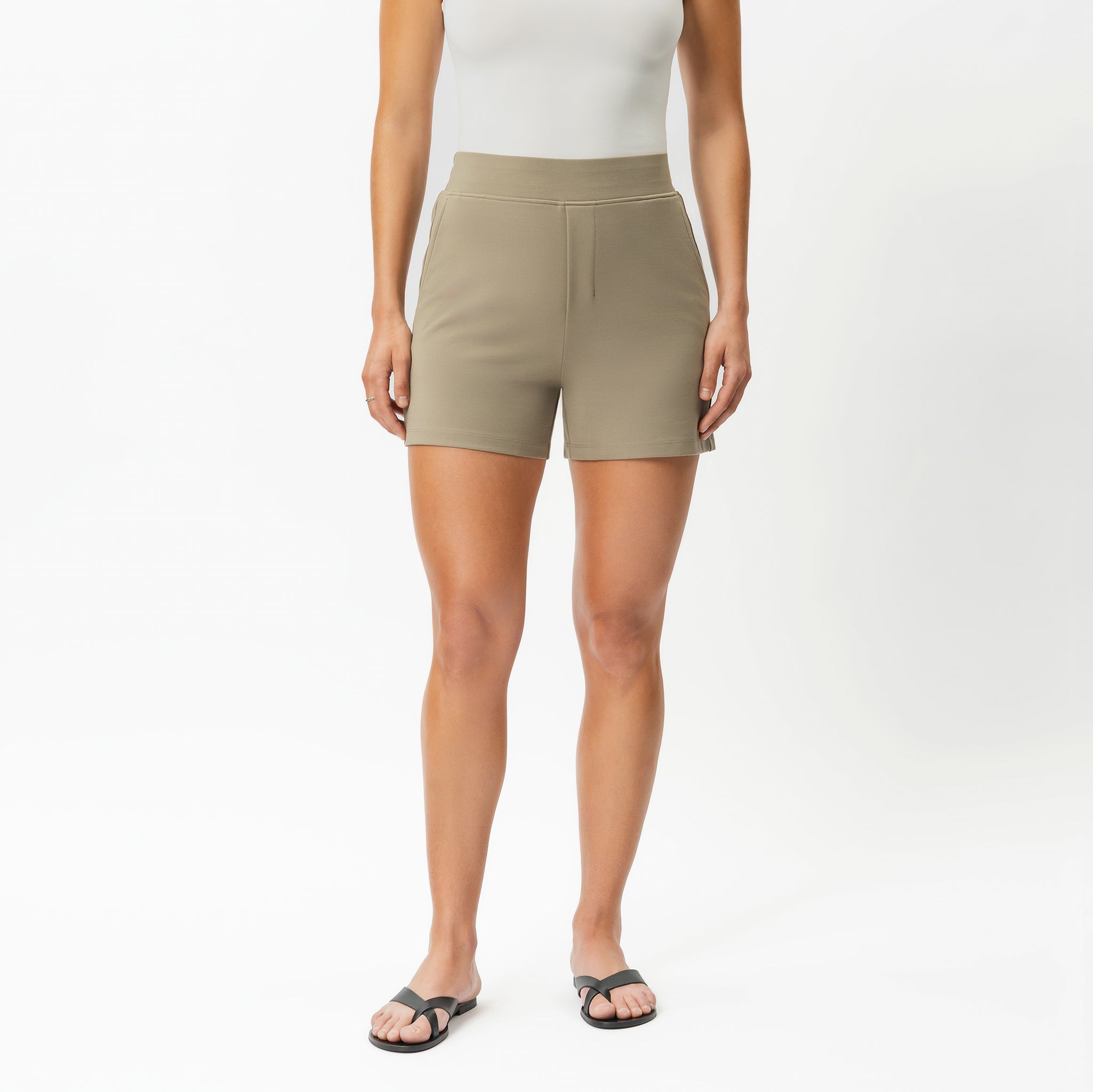 Leichte Ponte-Shorts – Ninepine