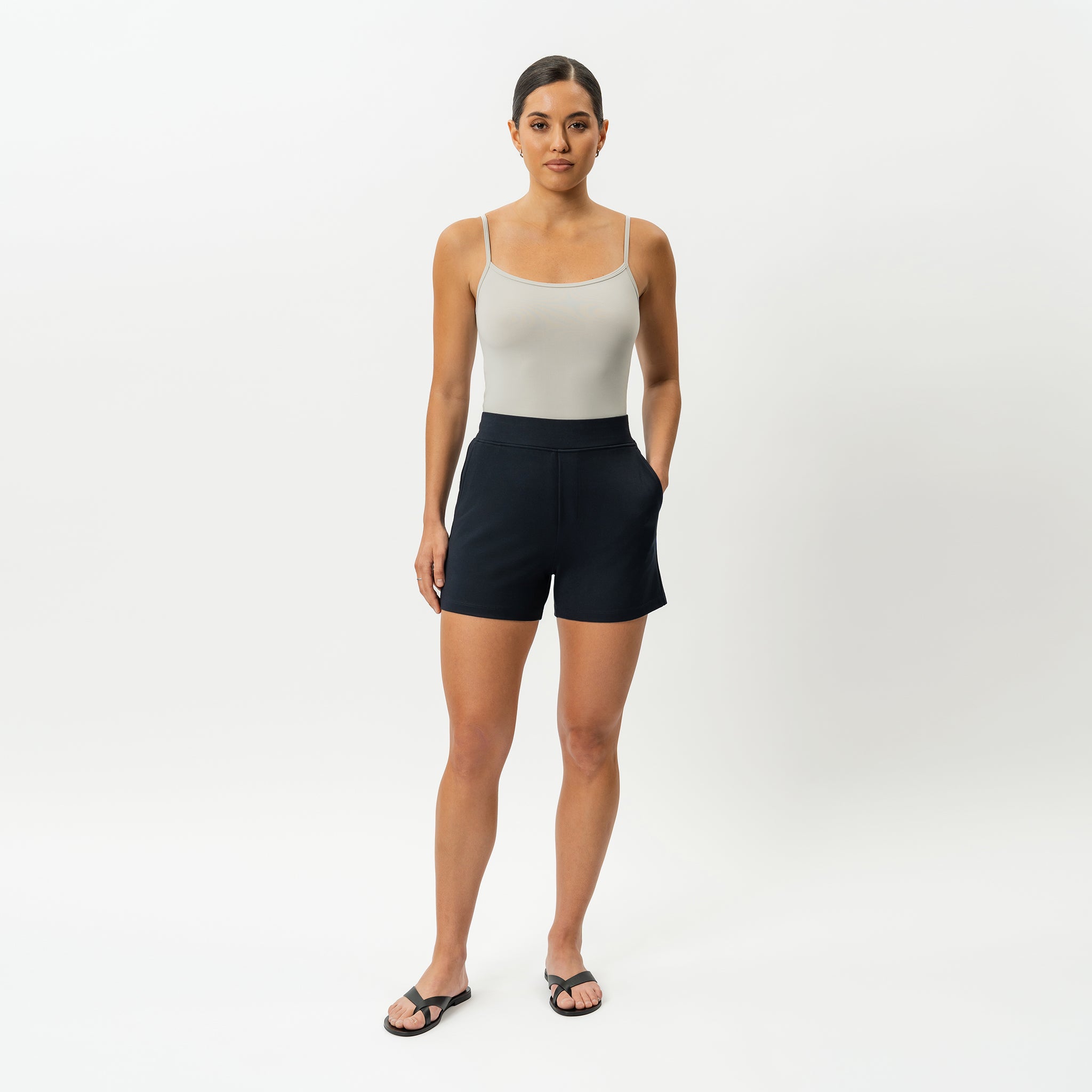 Leichte Ponte-Shorts – Ninepine