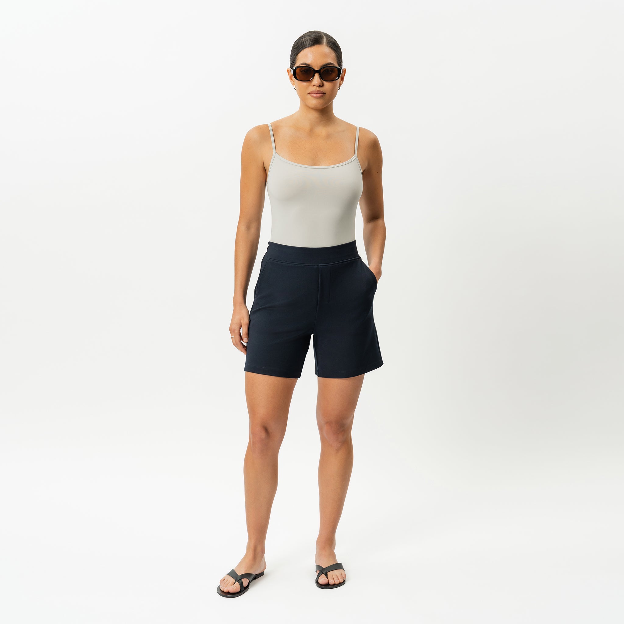Leichte Ponte-Shorts – Ninepine