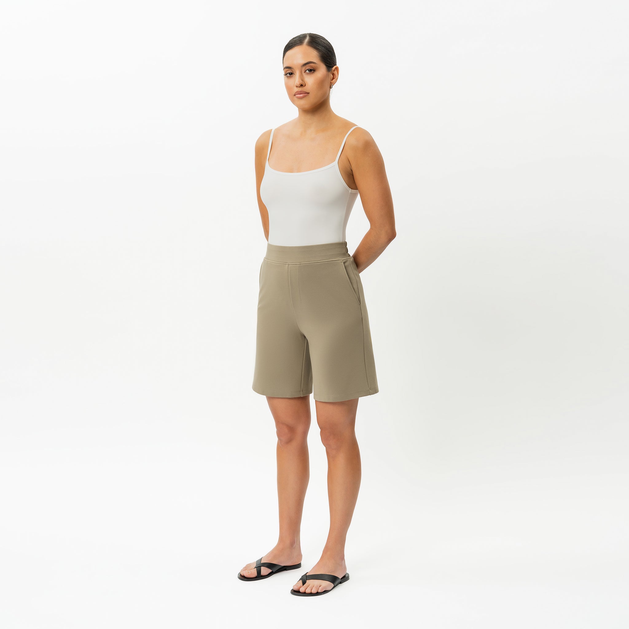 Leichte Ponte-Shorts – Ninepine
