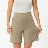 Leichte Ponte-Shorts – Ninepine