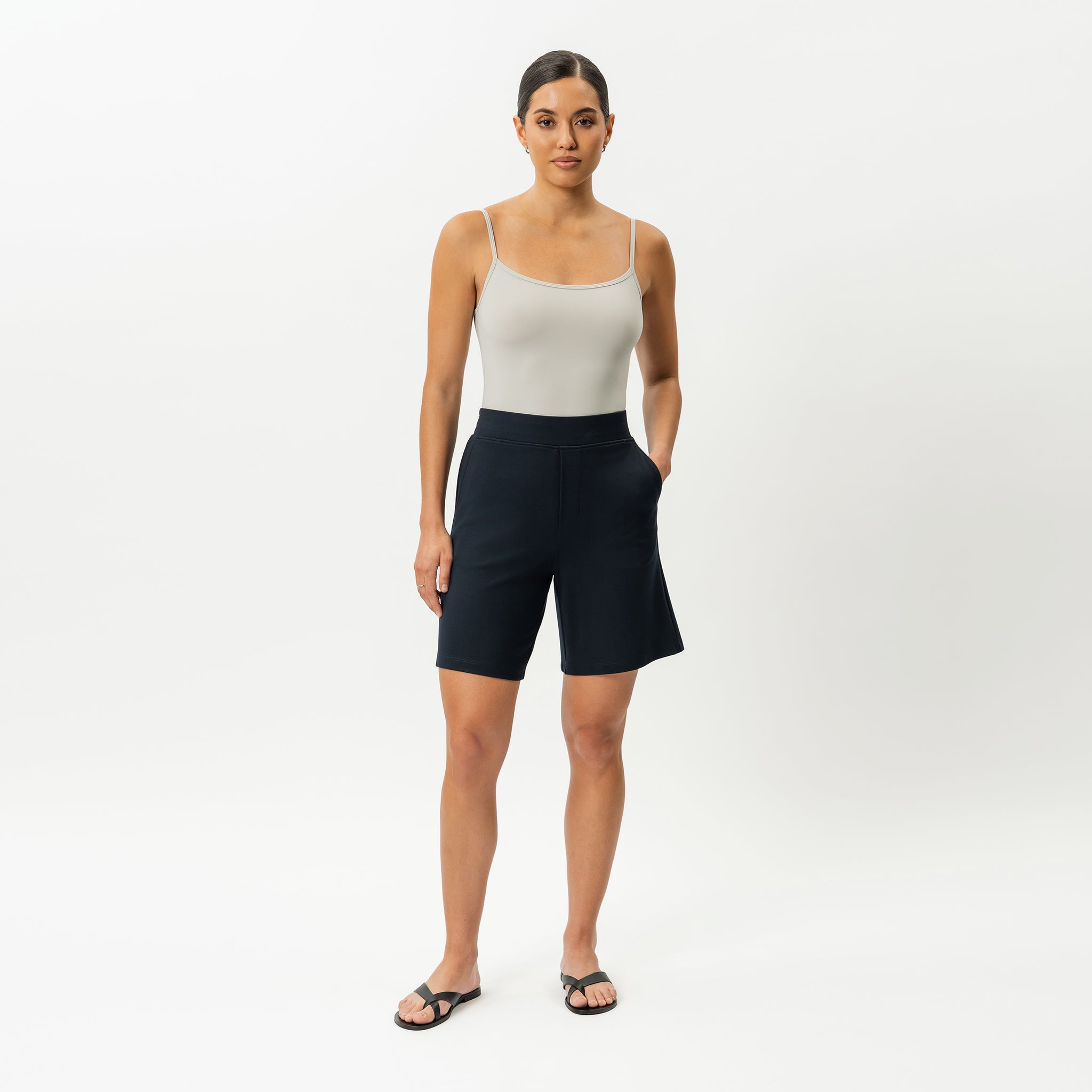 Leichte Ponte-Shorts – Ninepine