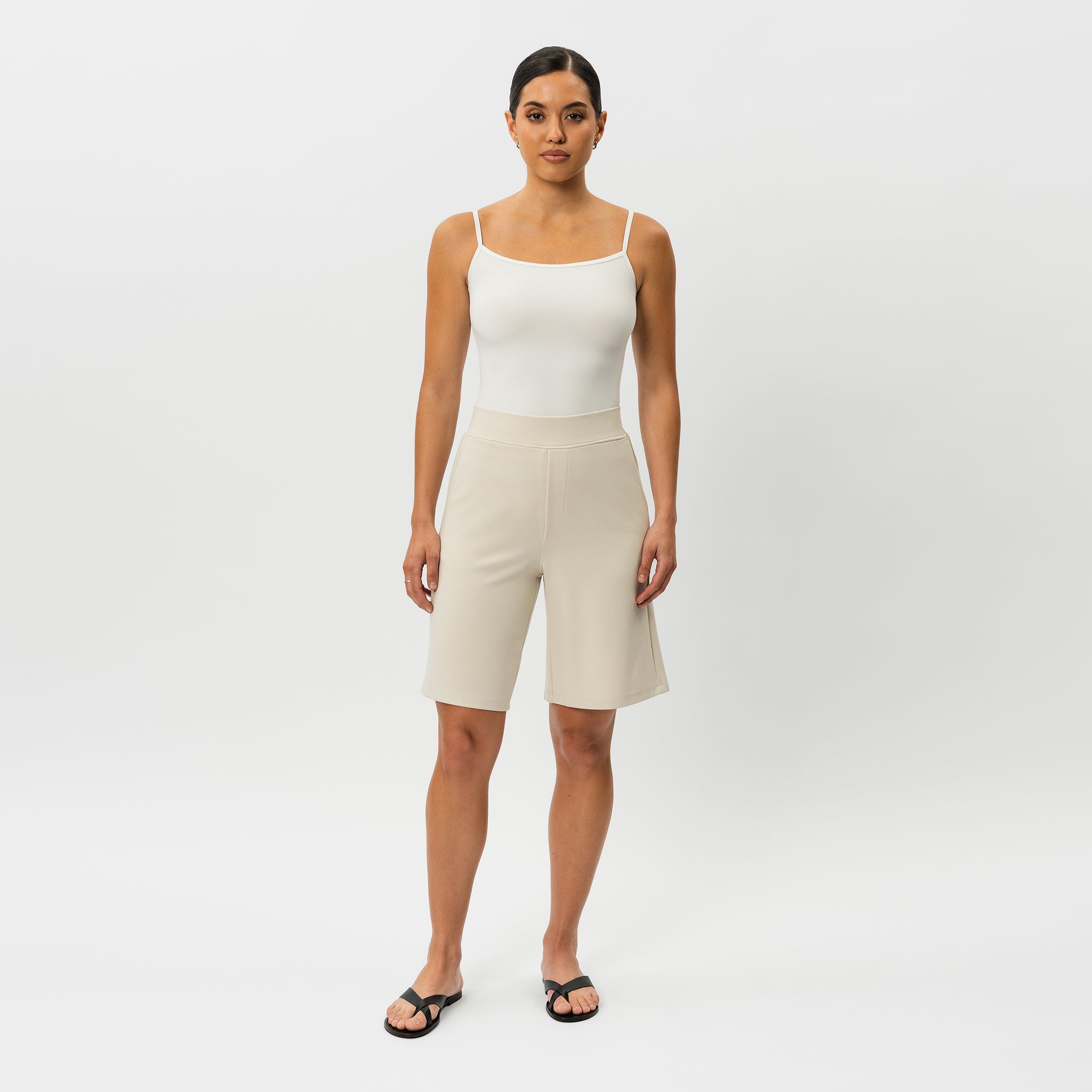 Leichte Ponte-Shorts – Ninepine