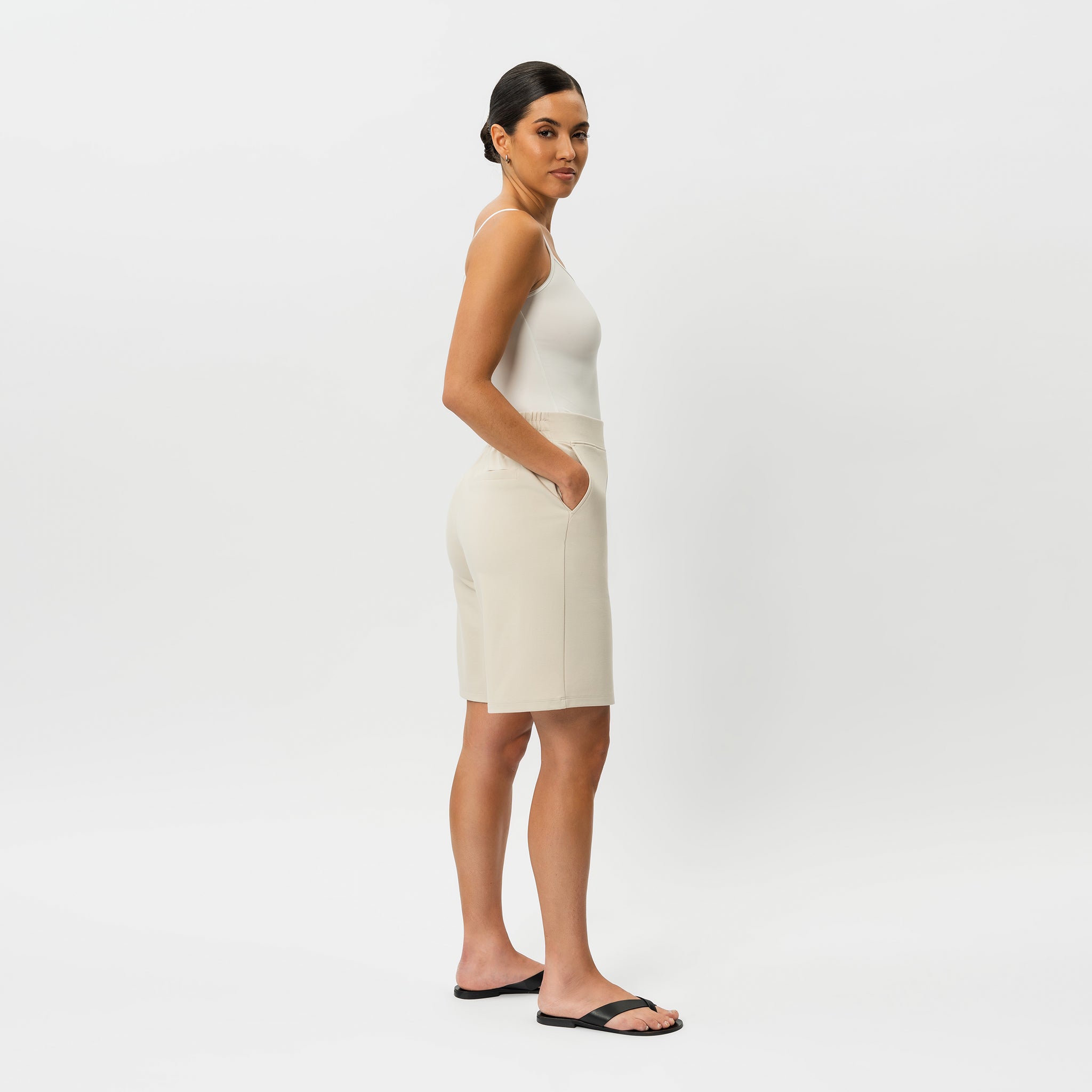 Leichte Ponte-Shorts – Ninepine