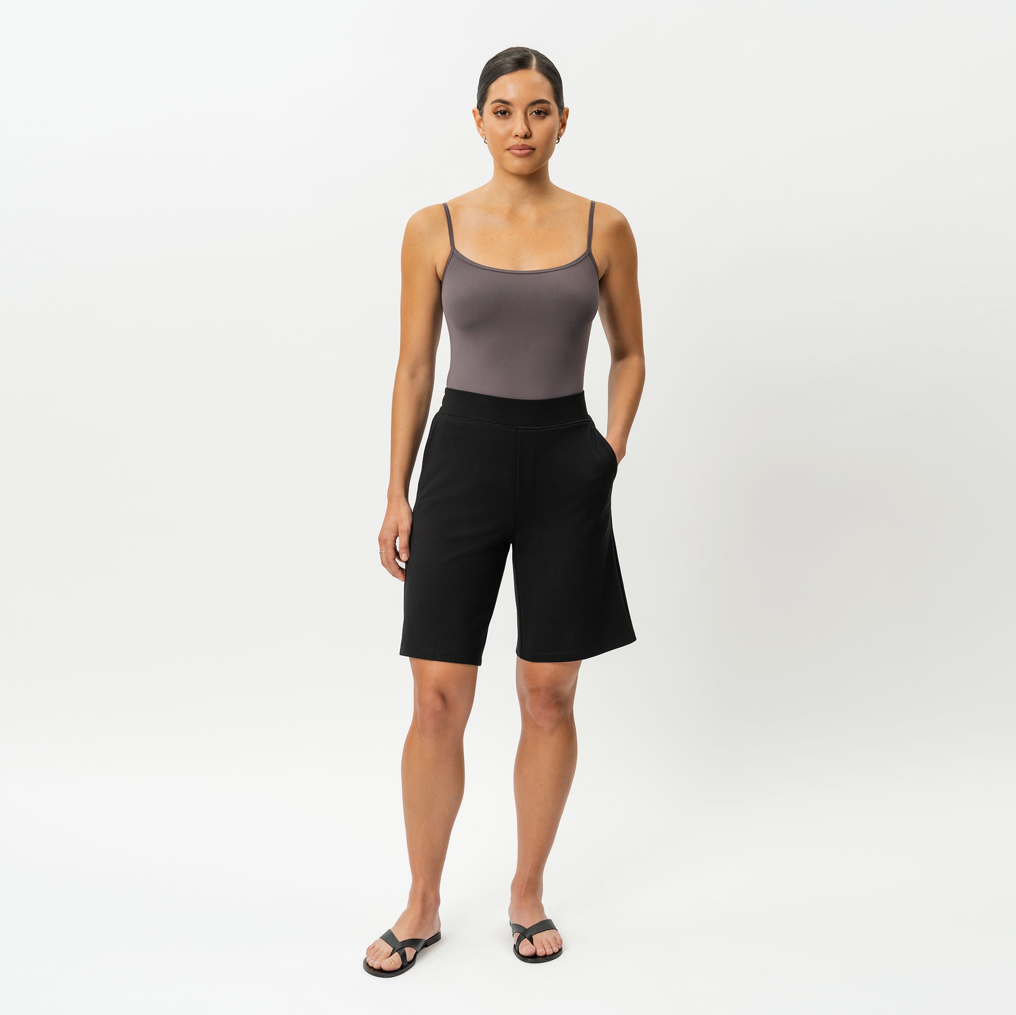 Leichte Ponte-Shorts – Ninepine