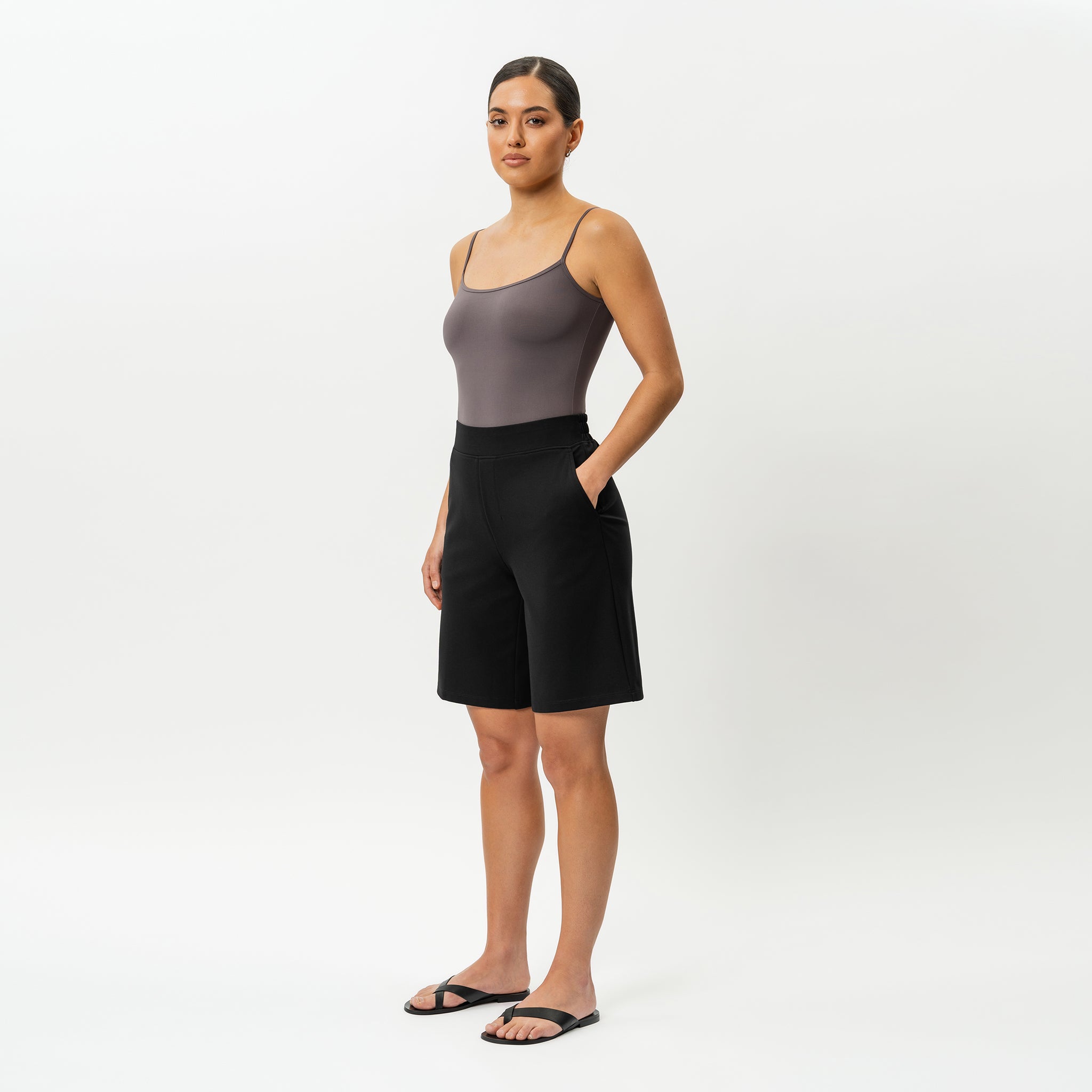 Leichte Ponte-Shorts – Ninepine