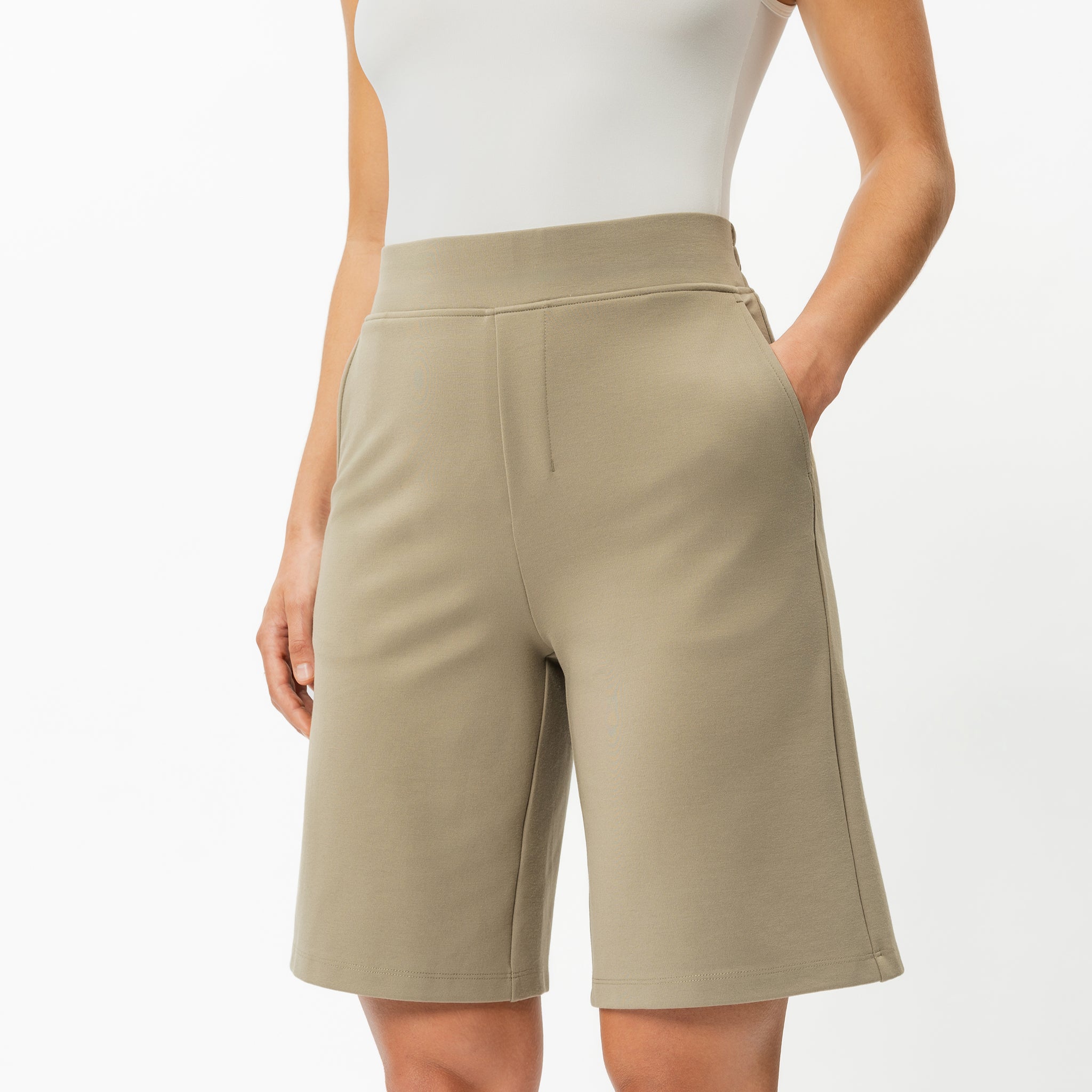 Leichte Ponte-Shorts – Ninepine