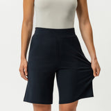 Leichte Ponte-Shorts – Ninepine