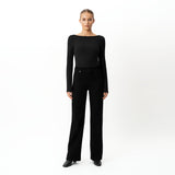 Weiches Langarmshirt mit U-Boot-Ausschnitt – Ninepine