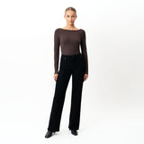 Weiches Langarmshirt mit U-Boot-Ausschnitt – Ninepine