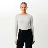 Weiches Langarmshirt mit U-Boot-Ausschnitt – Ninepine