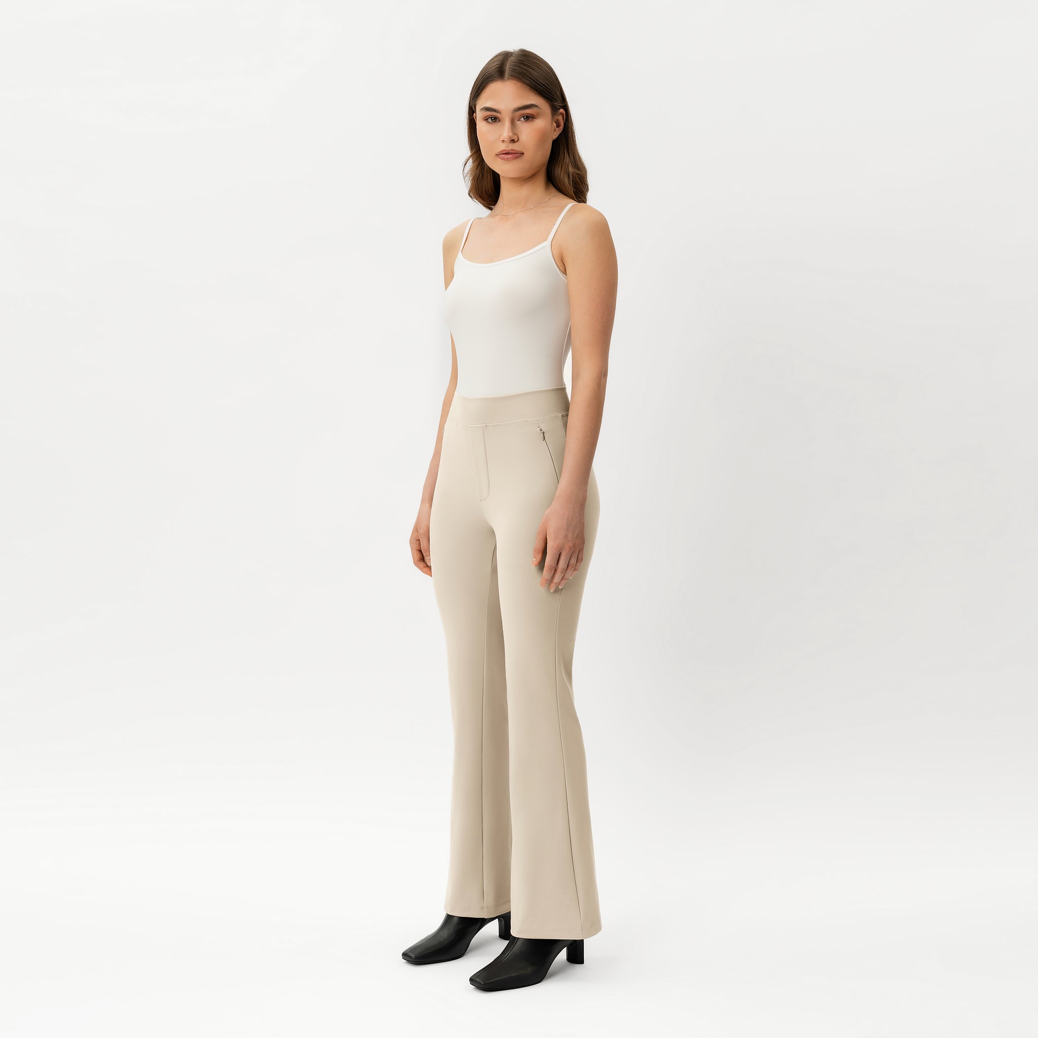 Asana Bootcut-Hose – Ninepine