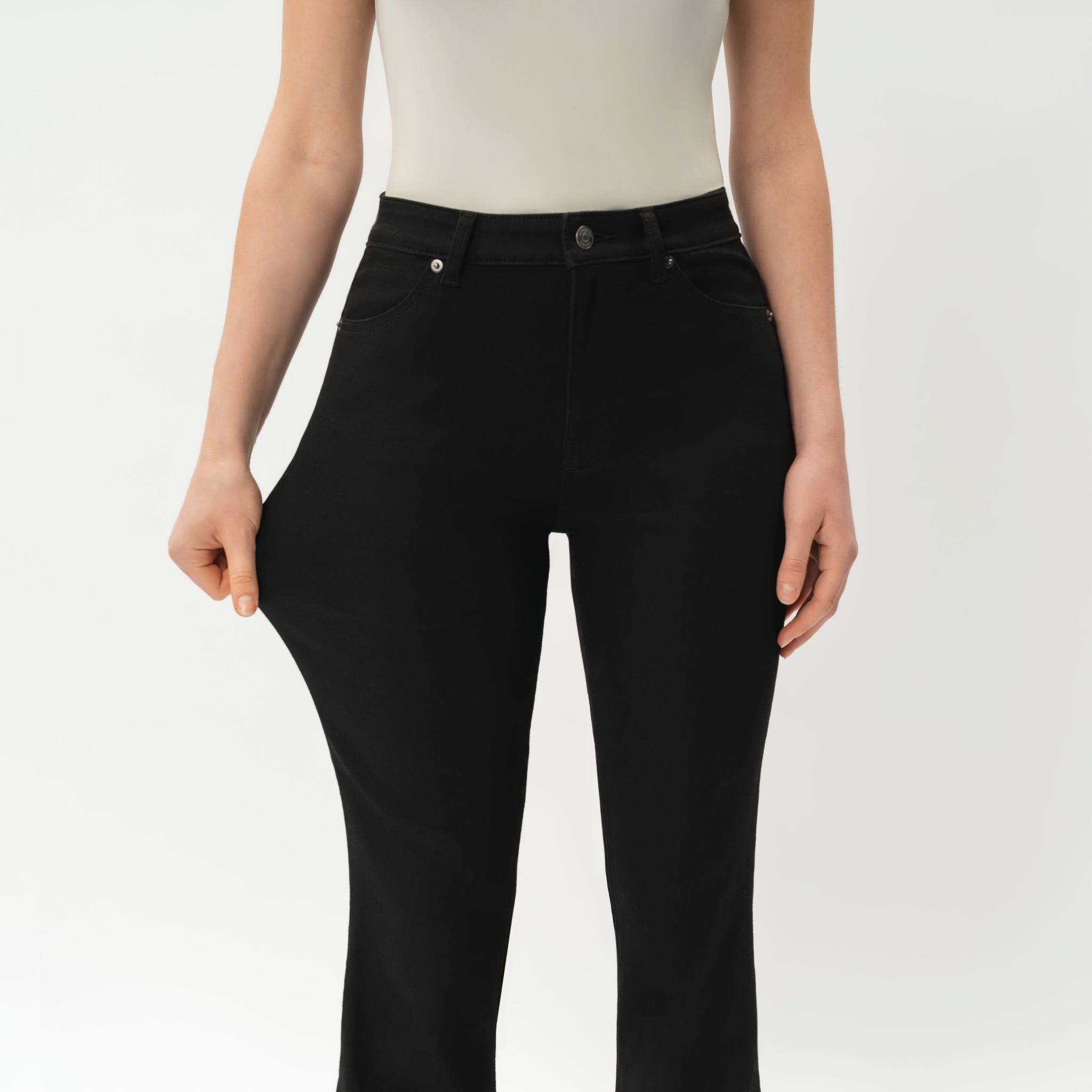 Bootcut ComfortDenim™ Jeans – Ninepine