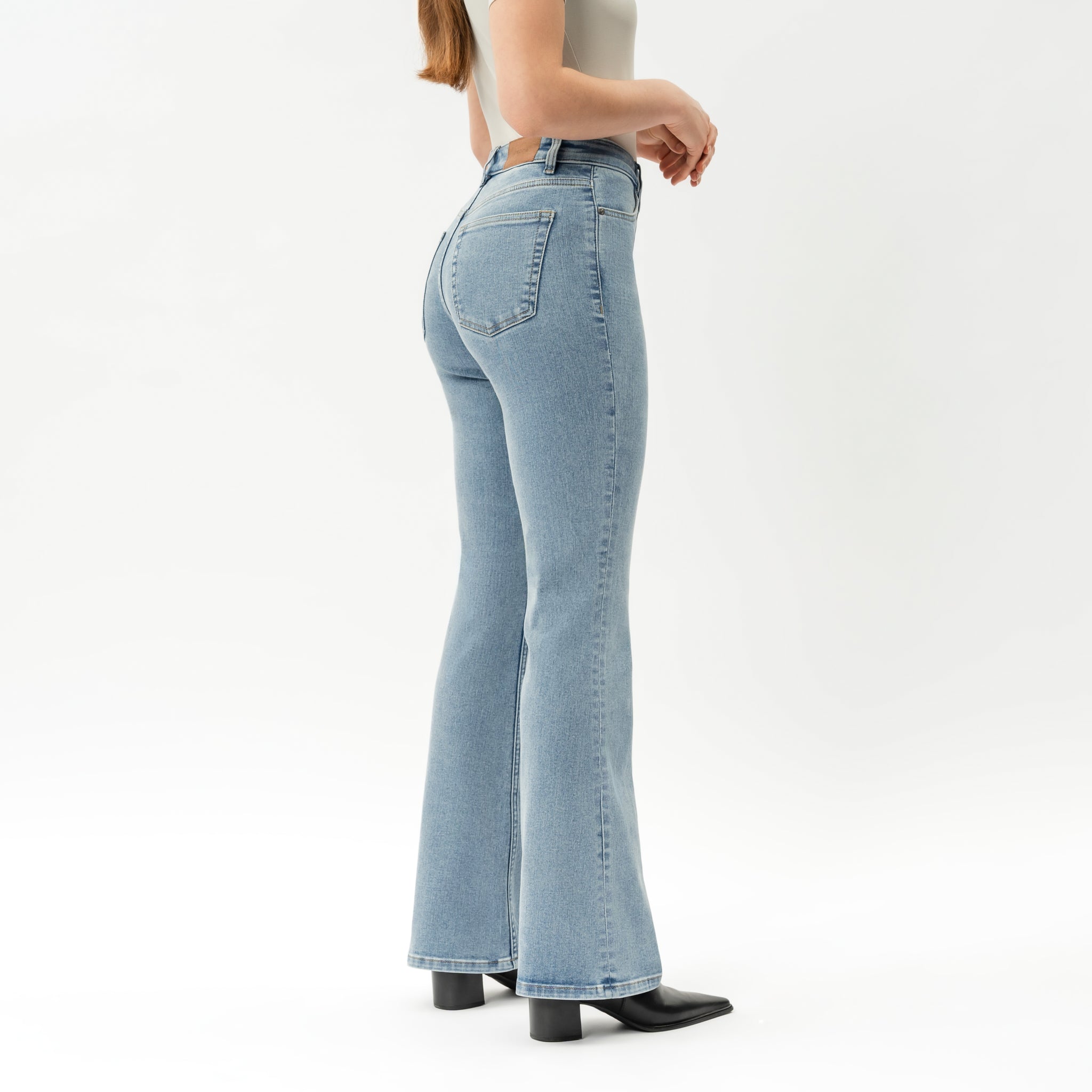 Bootcut ComfortDenim™ Jeans – Ninepine