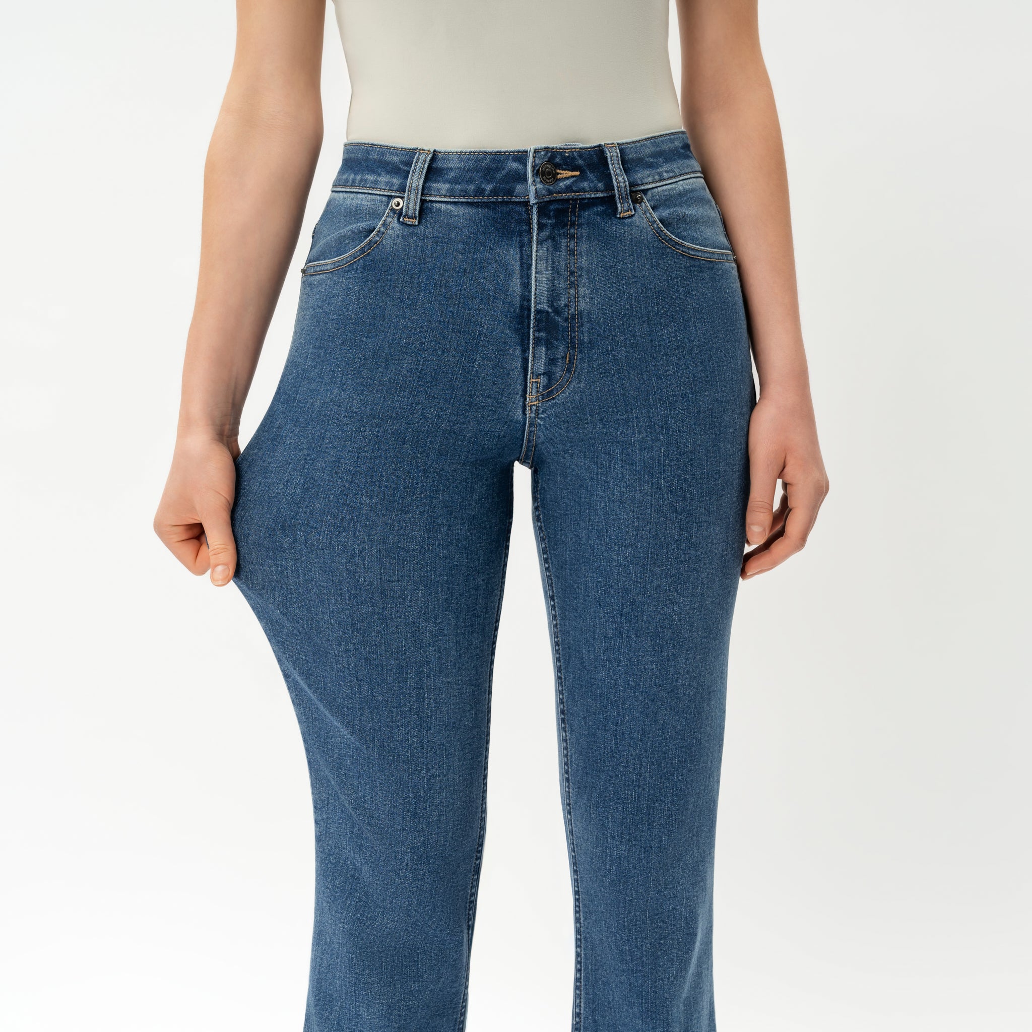 Bootcut ComfortDenim™ Jeans – Ninepine