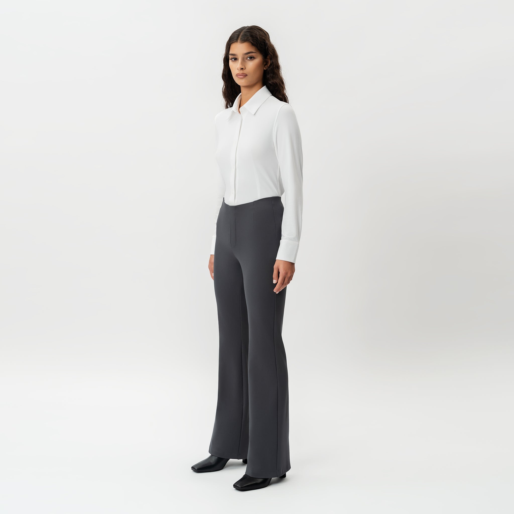 Maßgeschneiderte Ponte-Bootcut-Hose – Ninepine