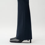 Maßgeschneiderte Ponte-Bootcut-Hose – Ninepine